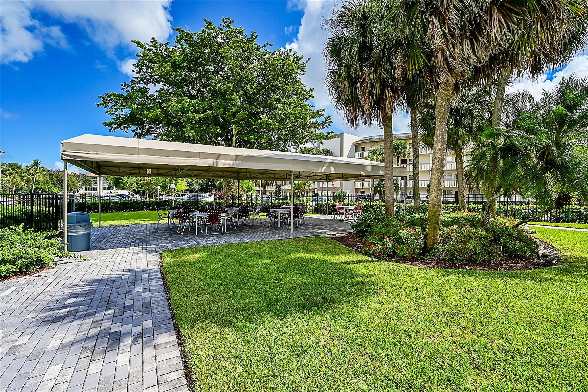 3404 Bimini Ln J2