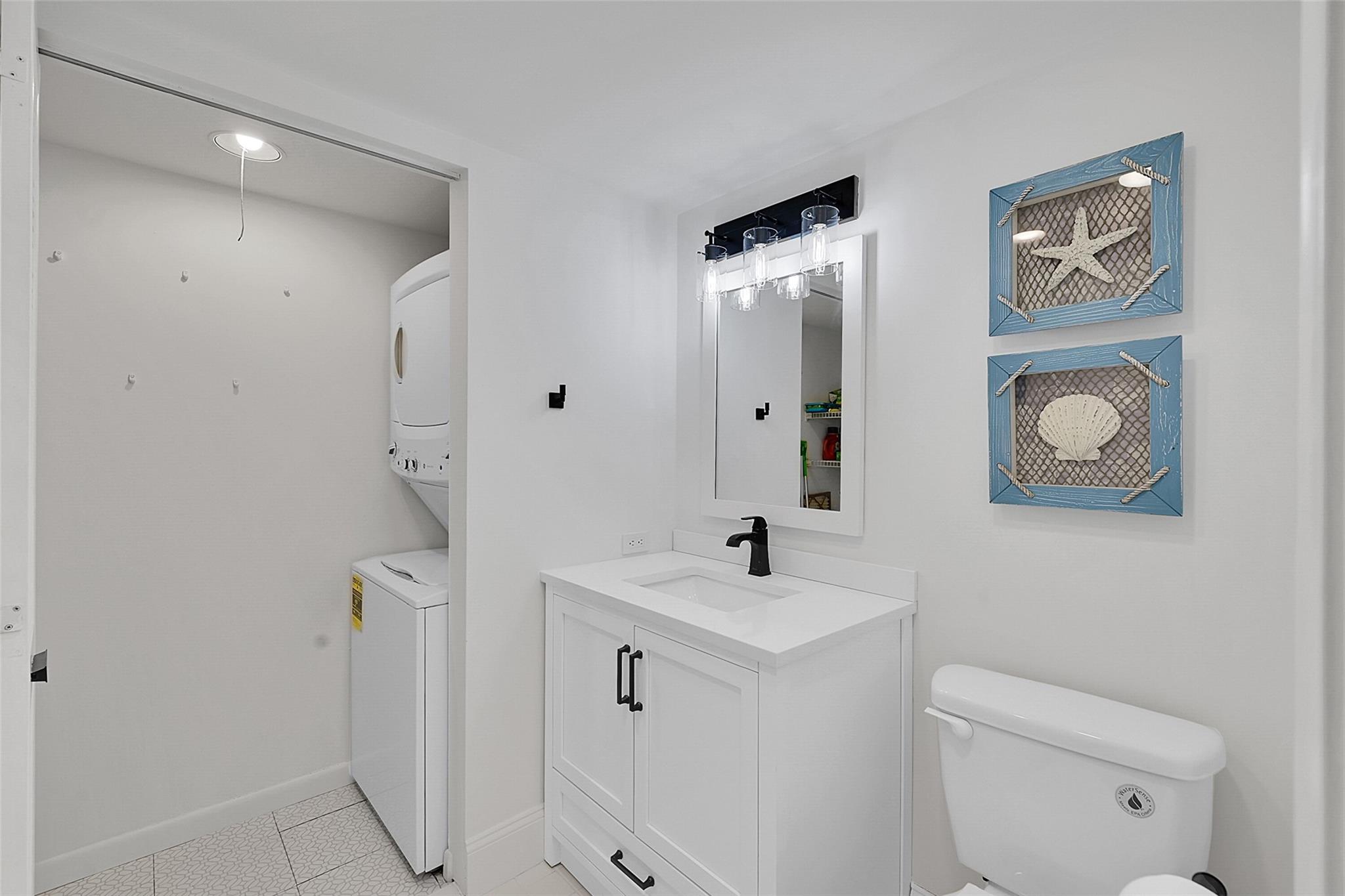 3404 Bimini Ln J2