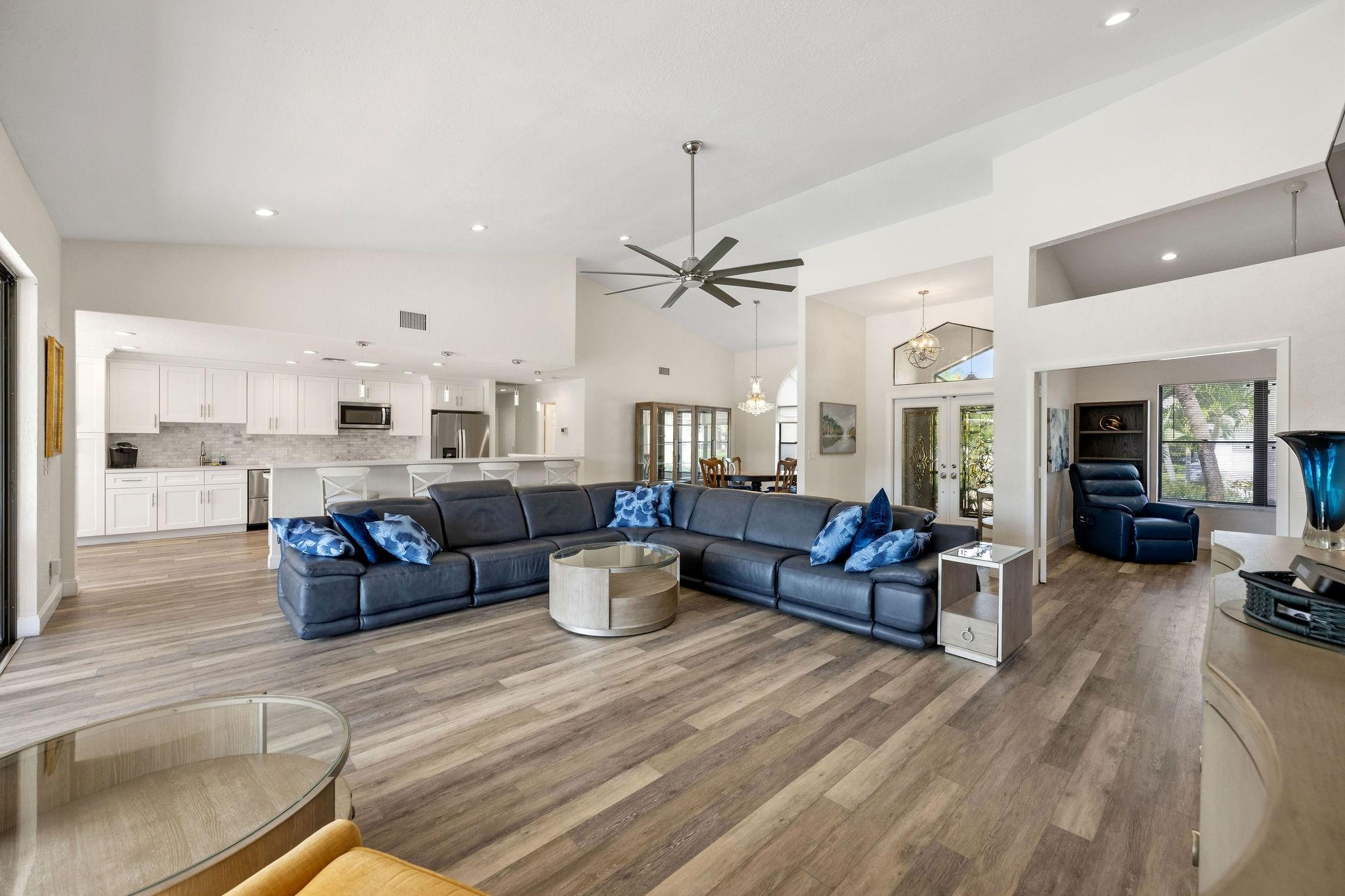 11091 Boca Woods Ln