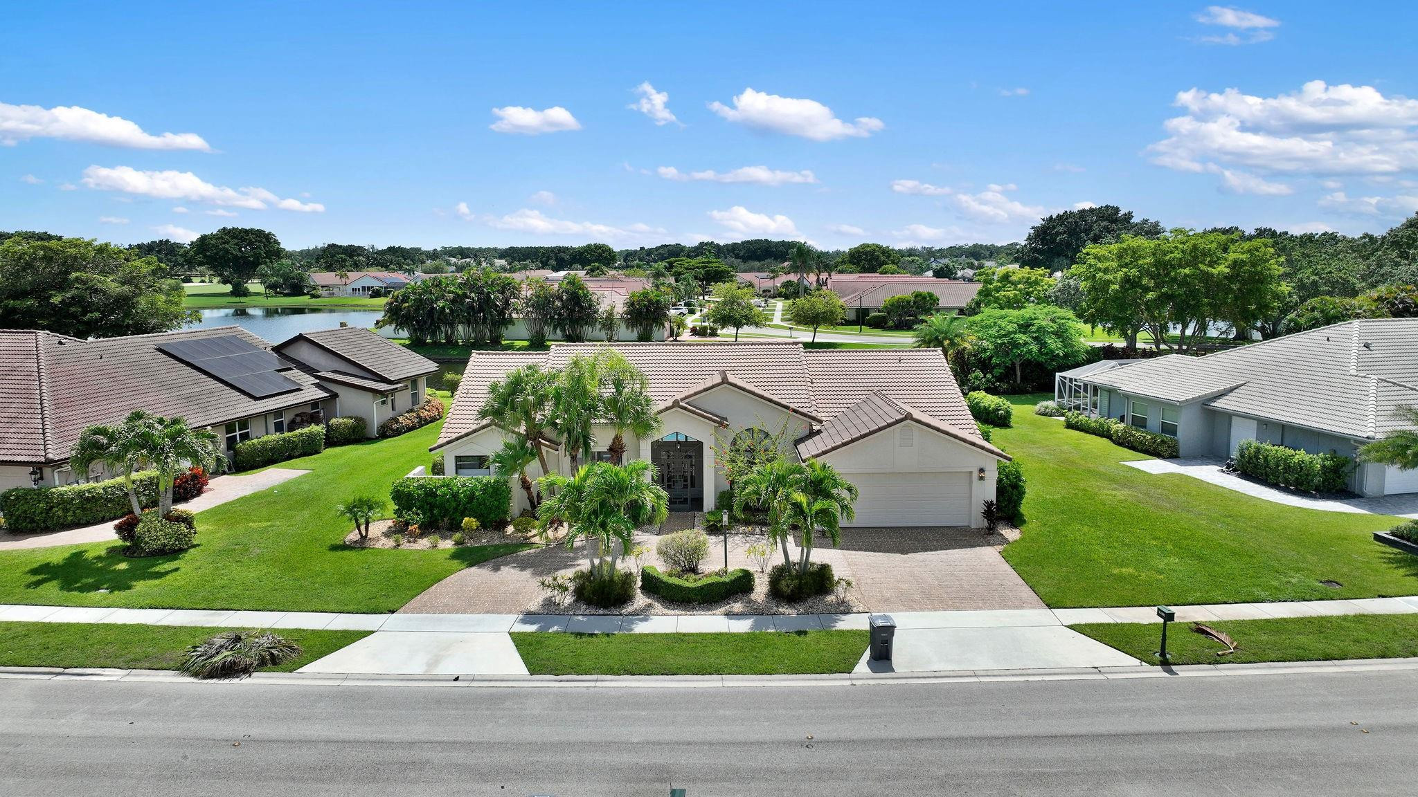 11091 Boca Woods Ln