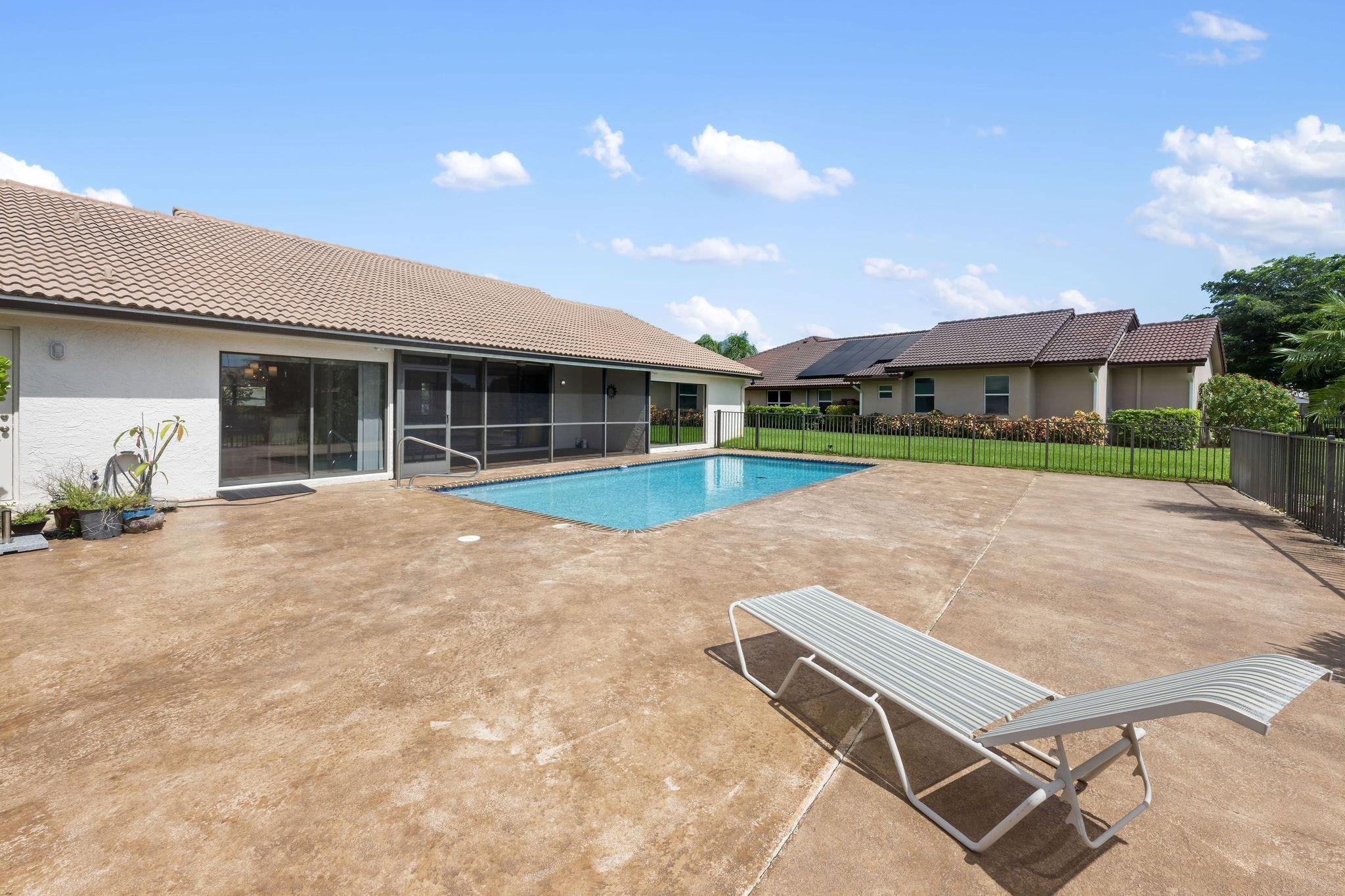 11091 Boca Woods Ln
