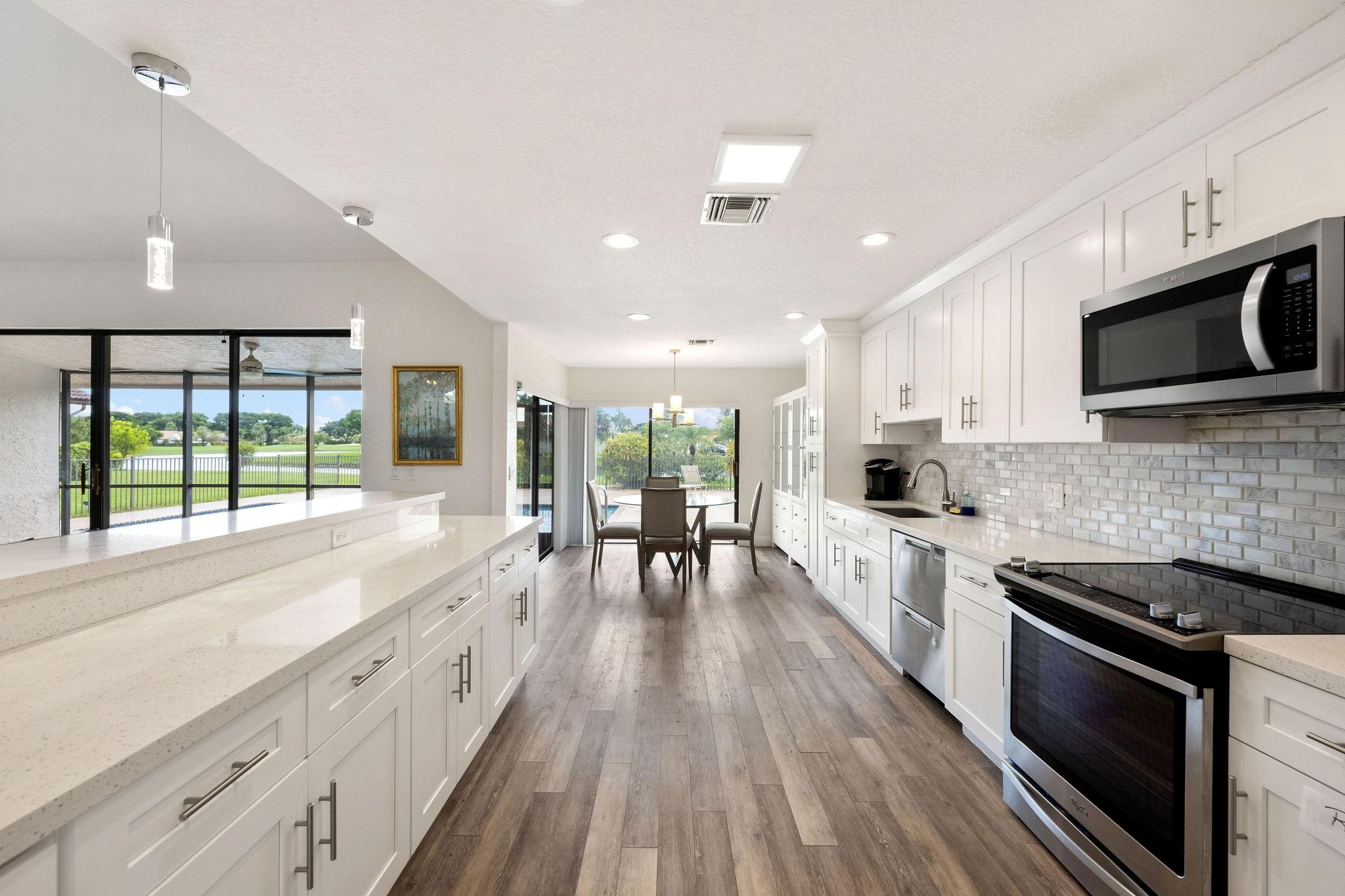 11091 Boca Woods Ln