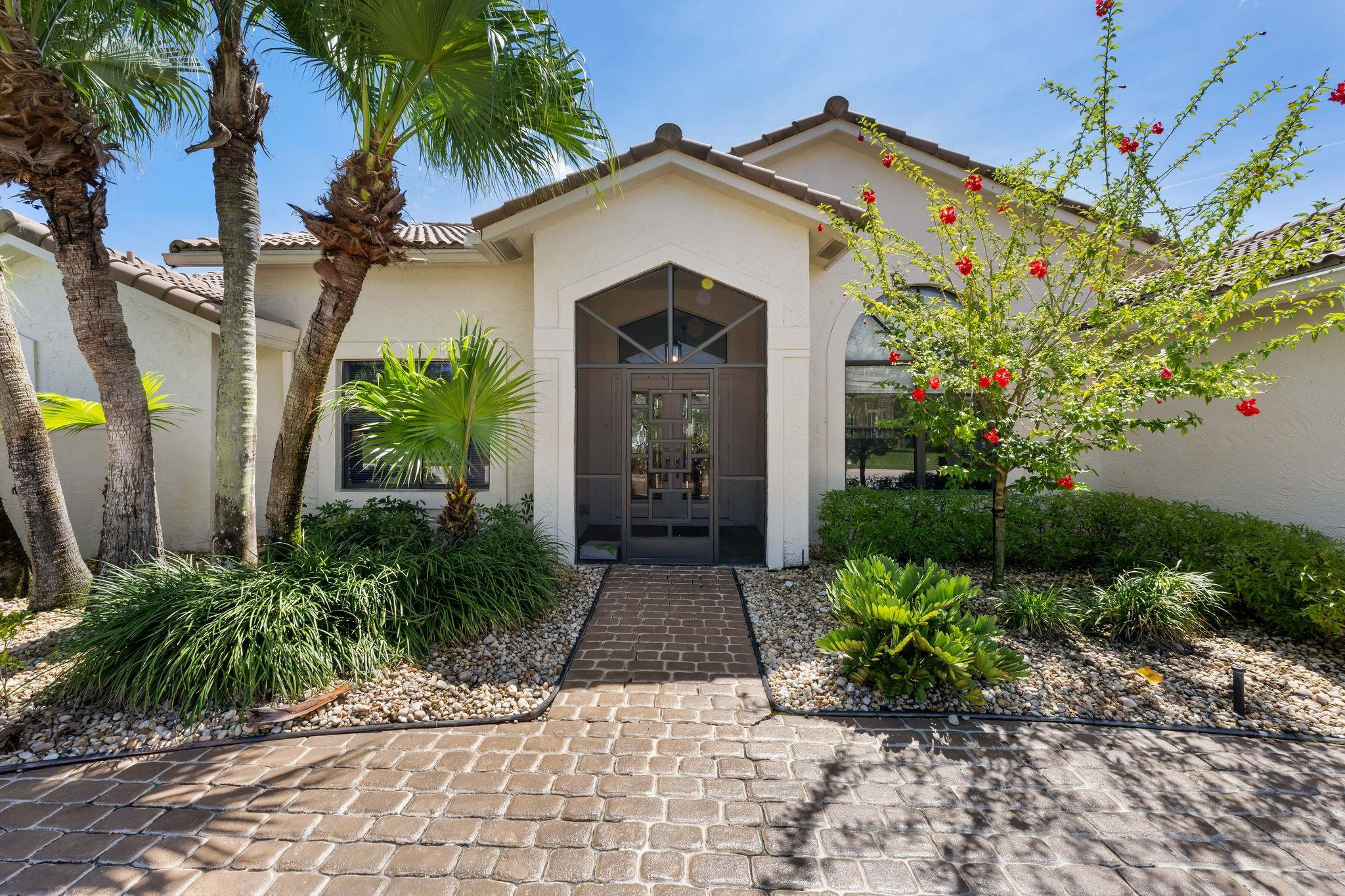 11091 Boca Woods Ln