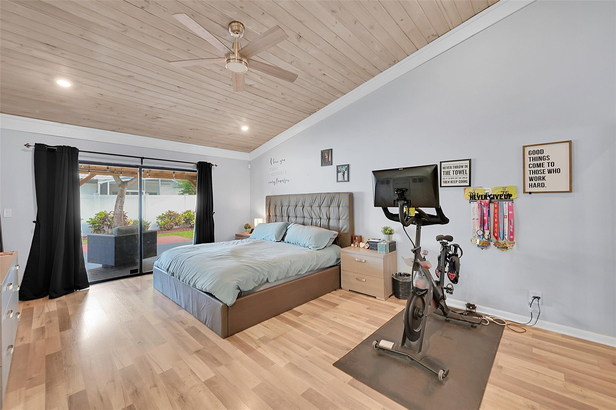 7400 Corkwood Cir