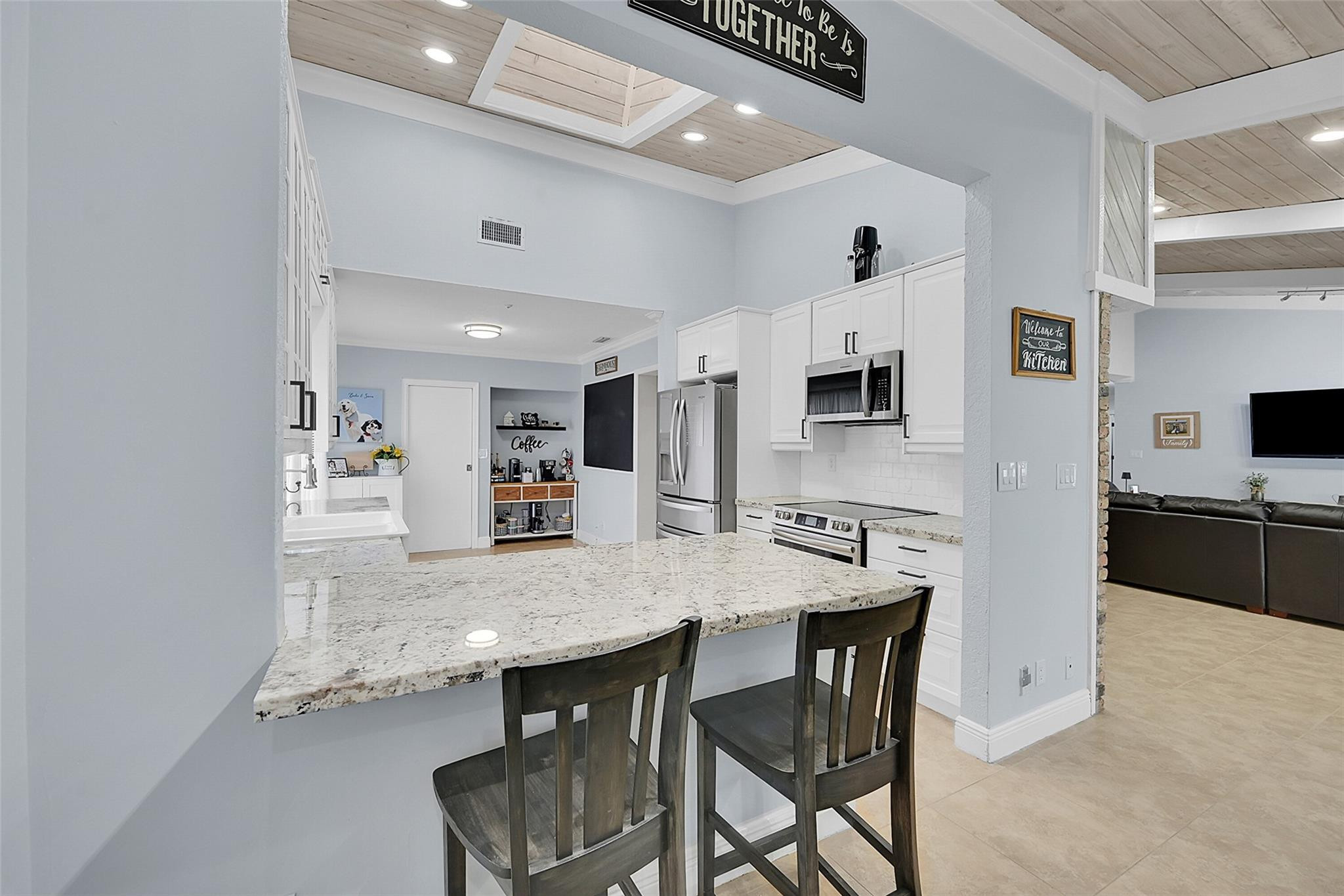7400 Corkwood Cir