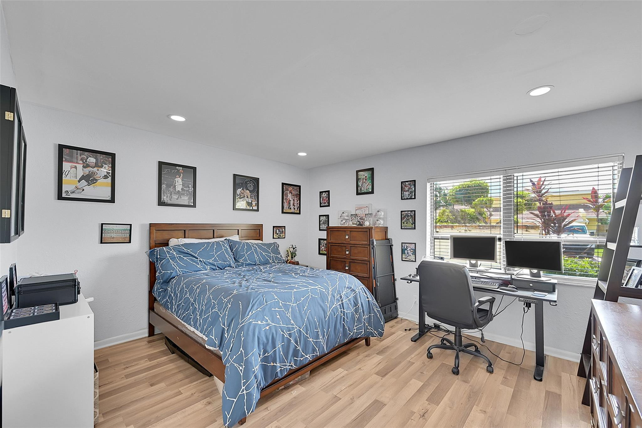 7400 Corkwood Cir