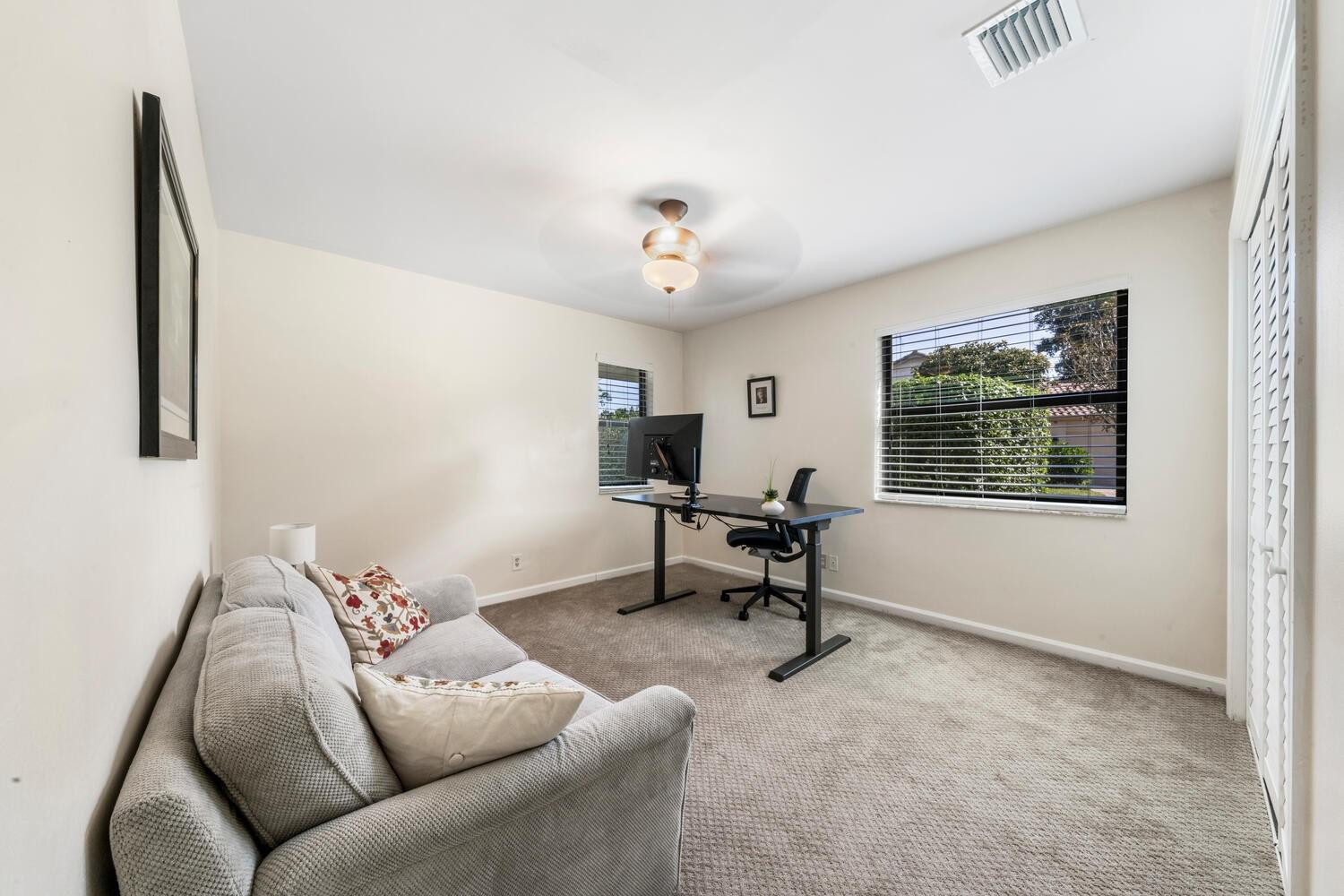 6610 N Woodridge Dr
