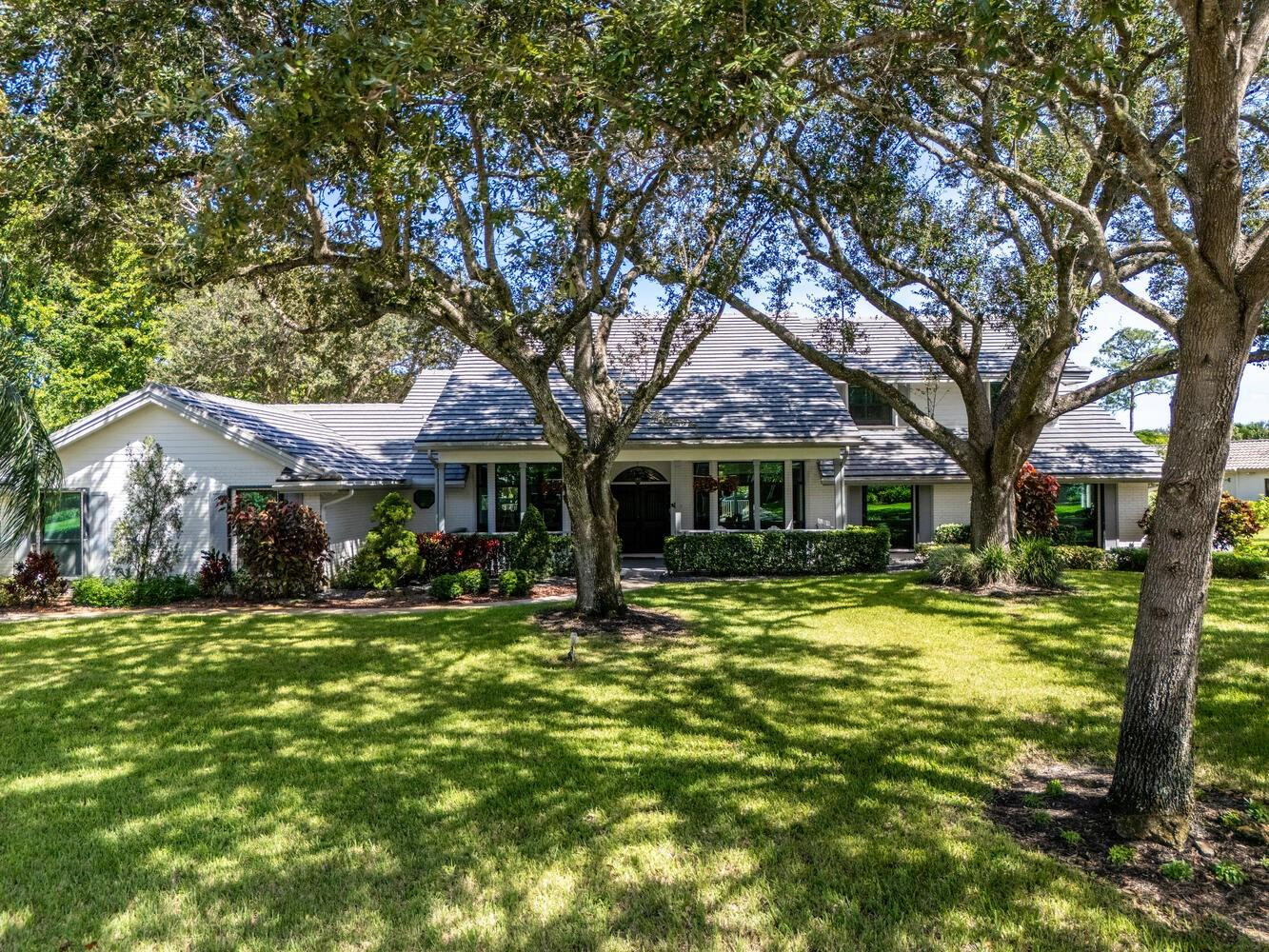 6610 N Woodridge Dr