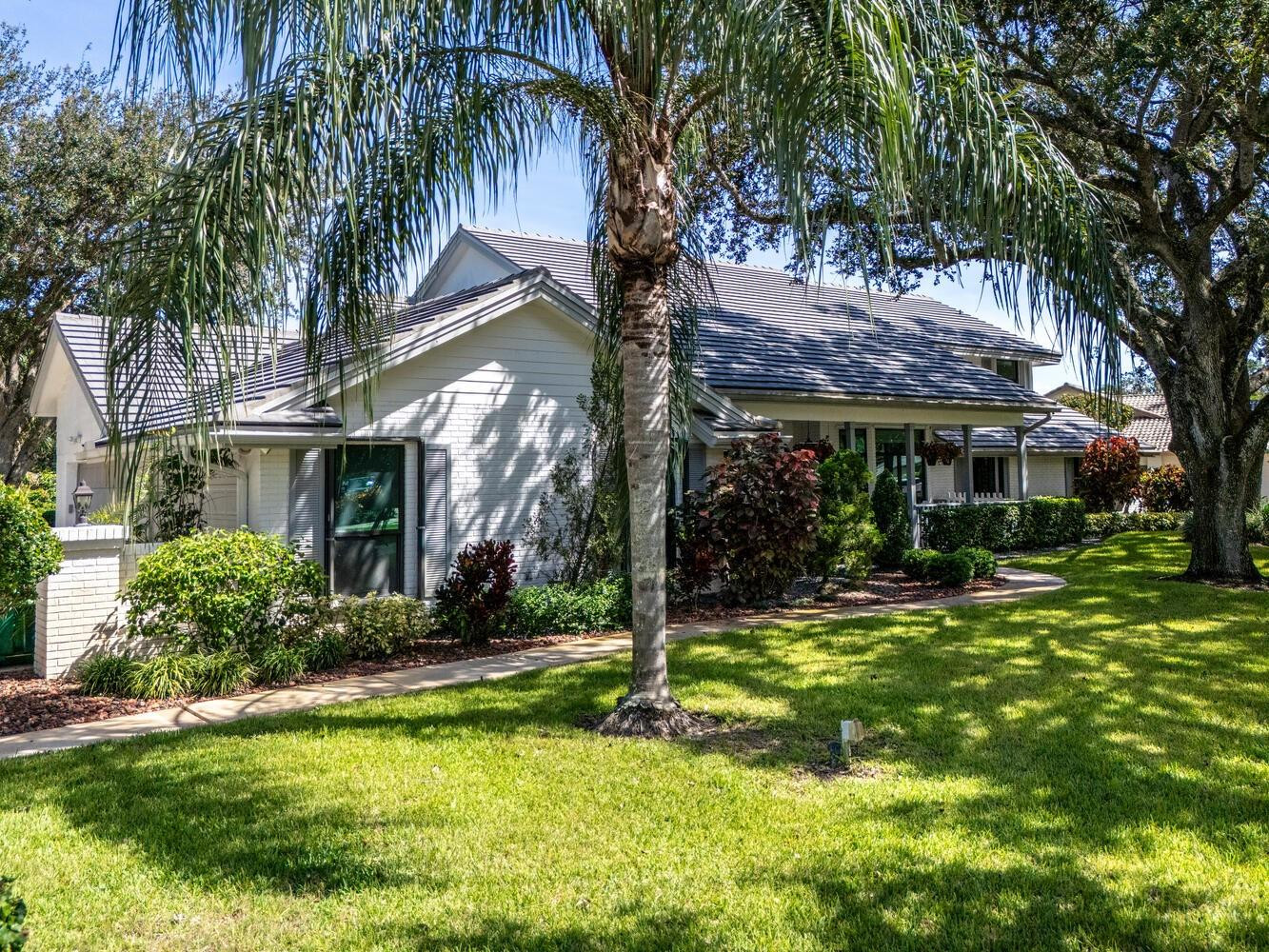 6610 N Woodridge Dr