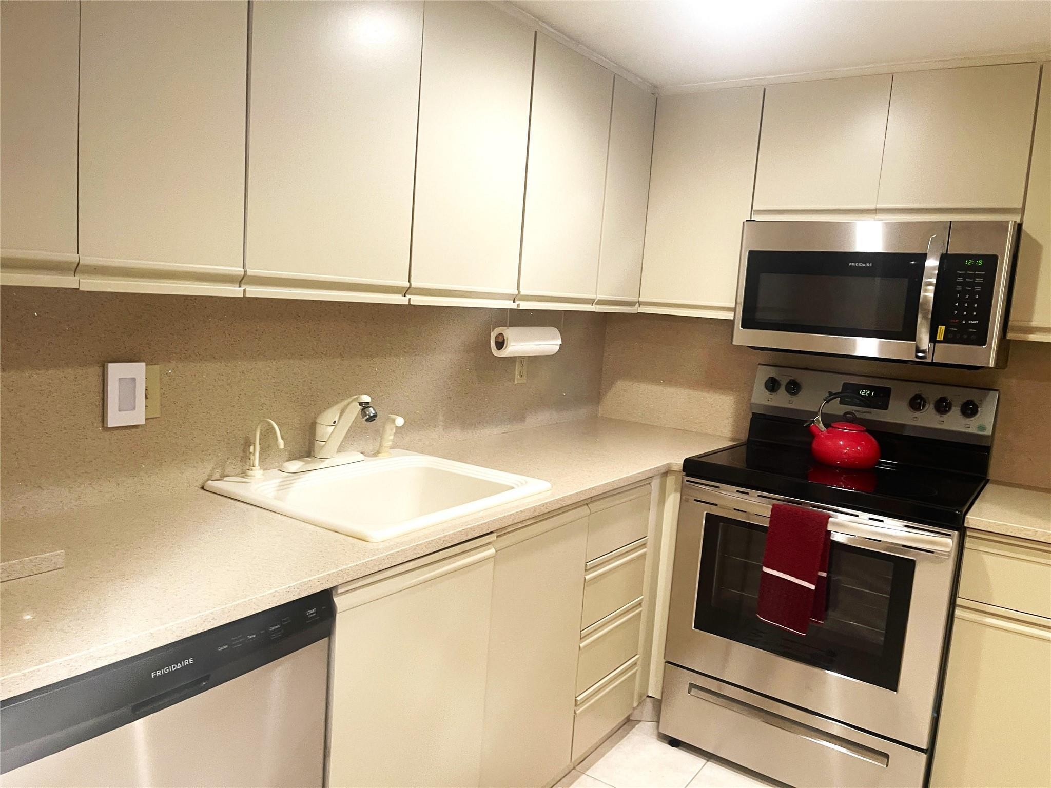 3305 Aruba Way G1