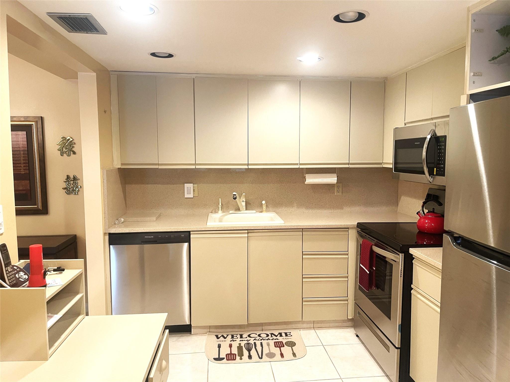 3305 Aruba Way G1
