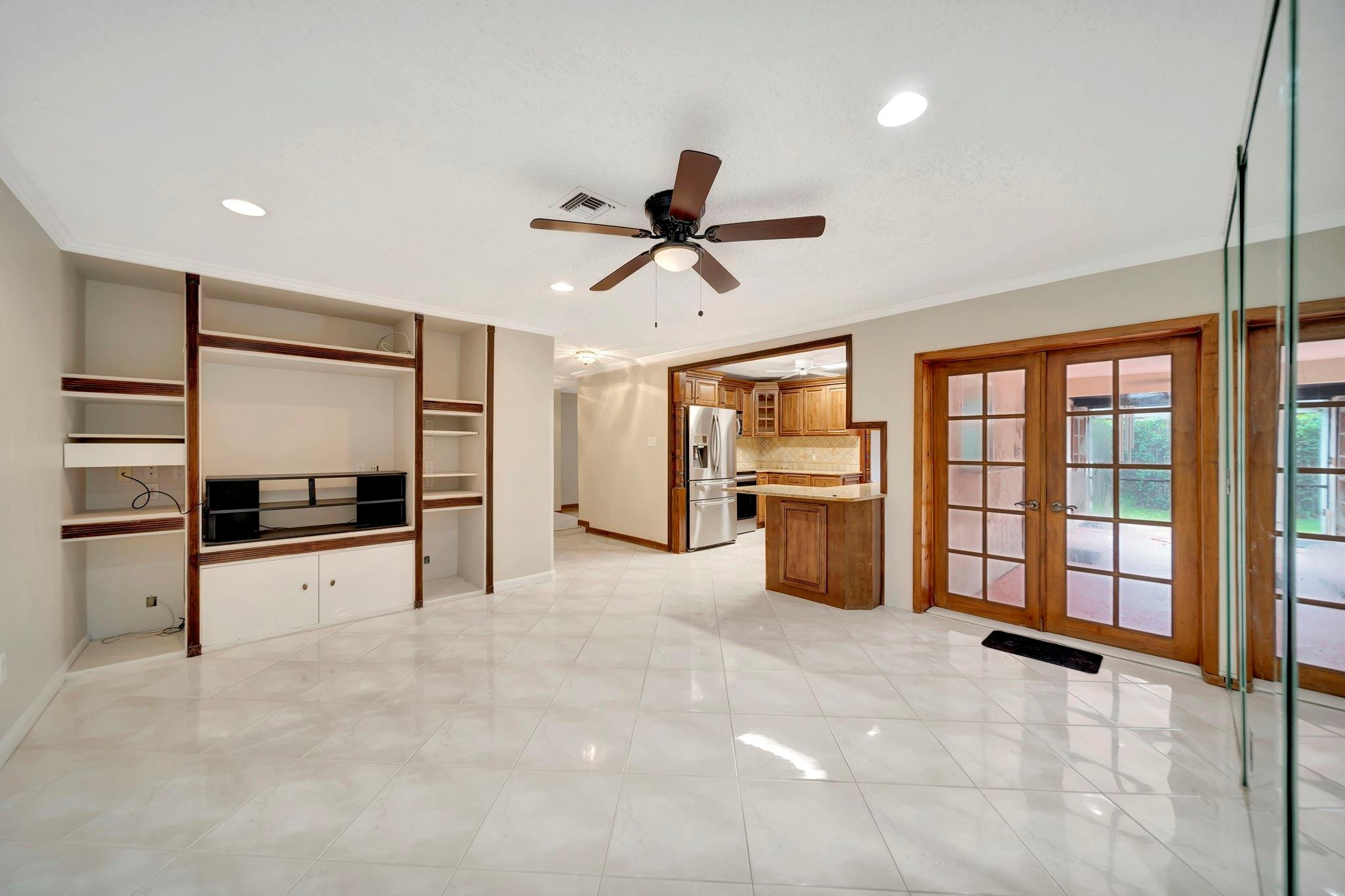 7040 SW 18th Street
