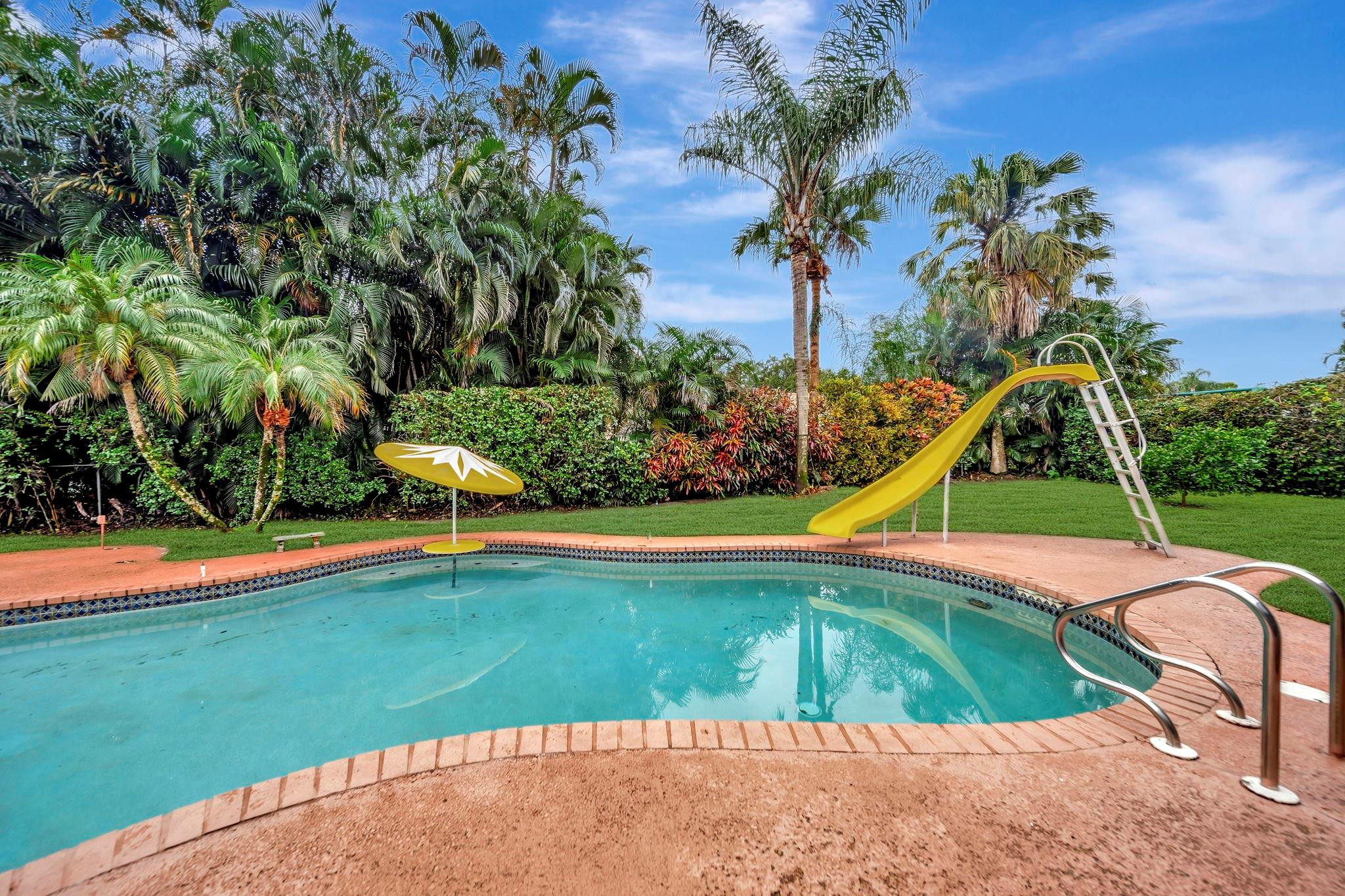 7040 SW 18th Street
