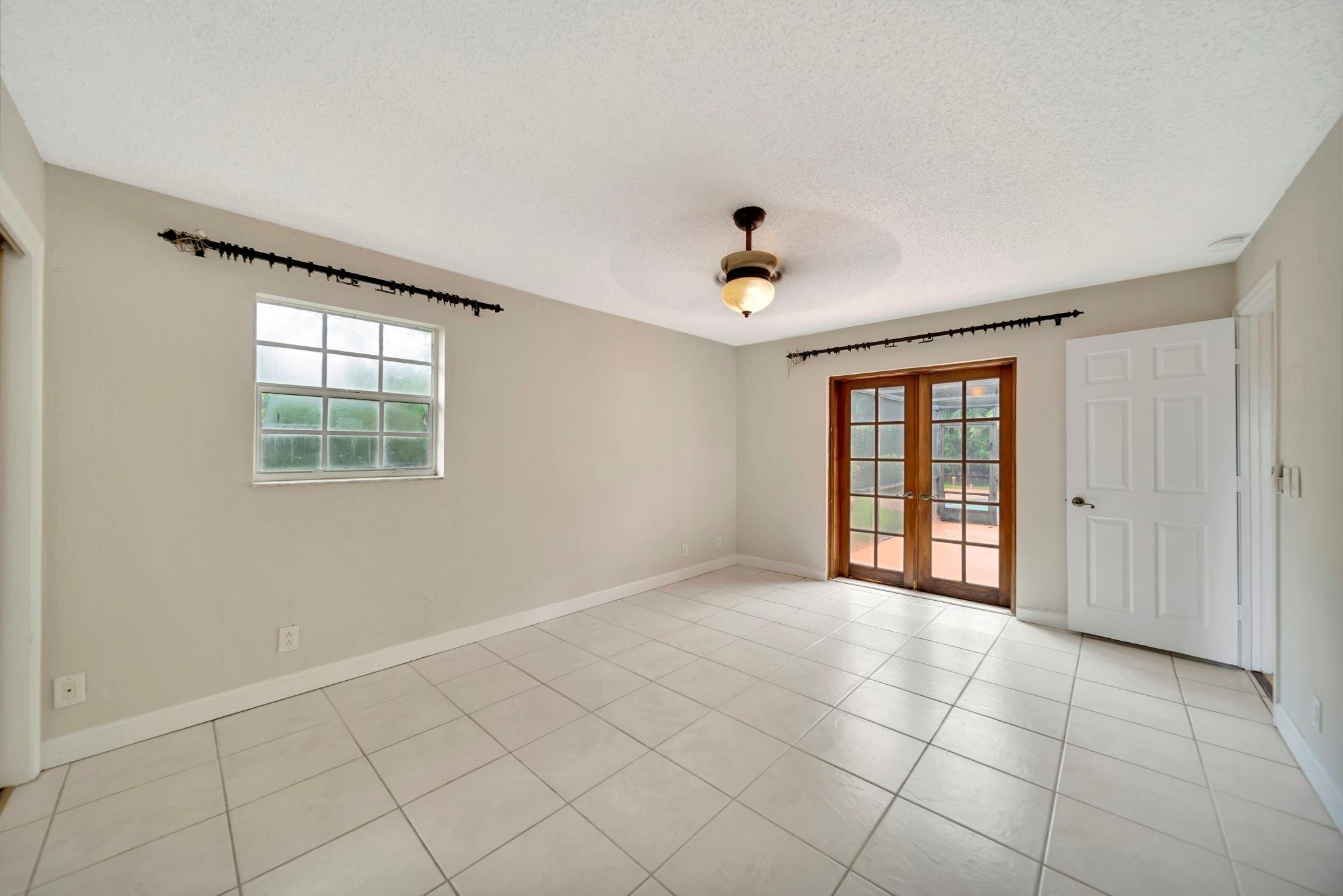 7040 SW 18th Street