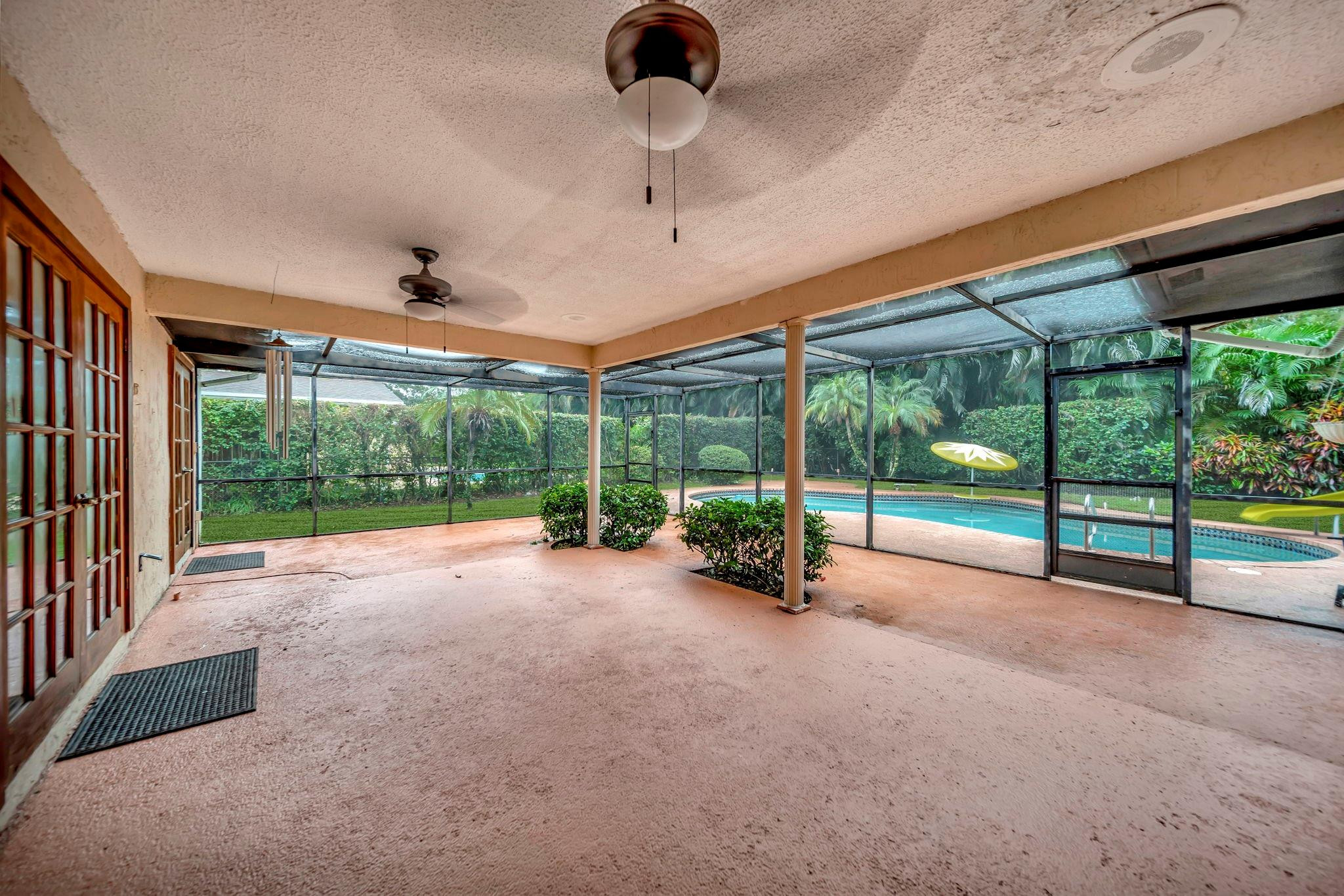 7040 SW 18th Street