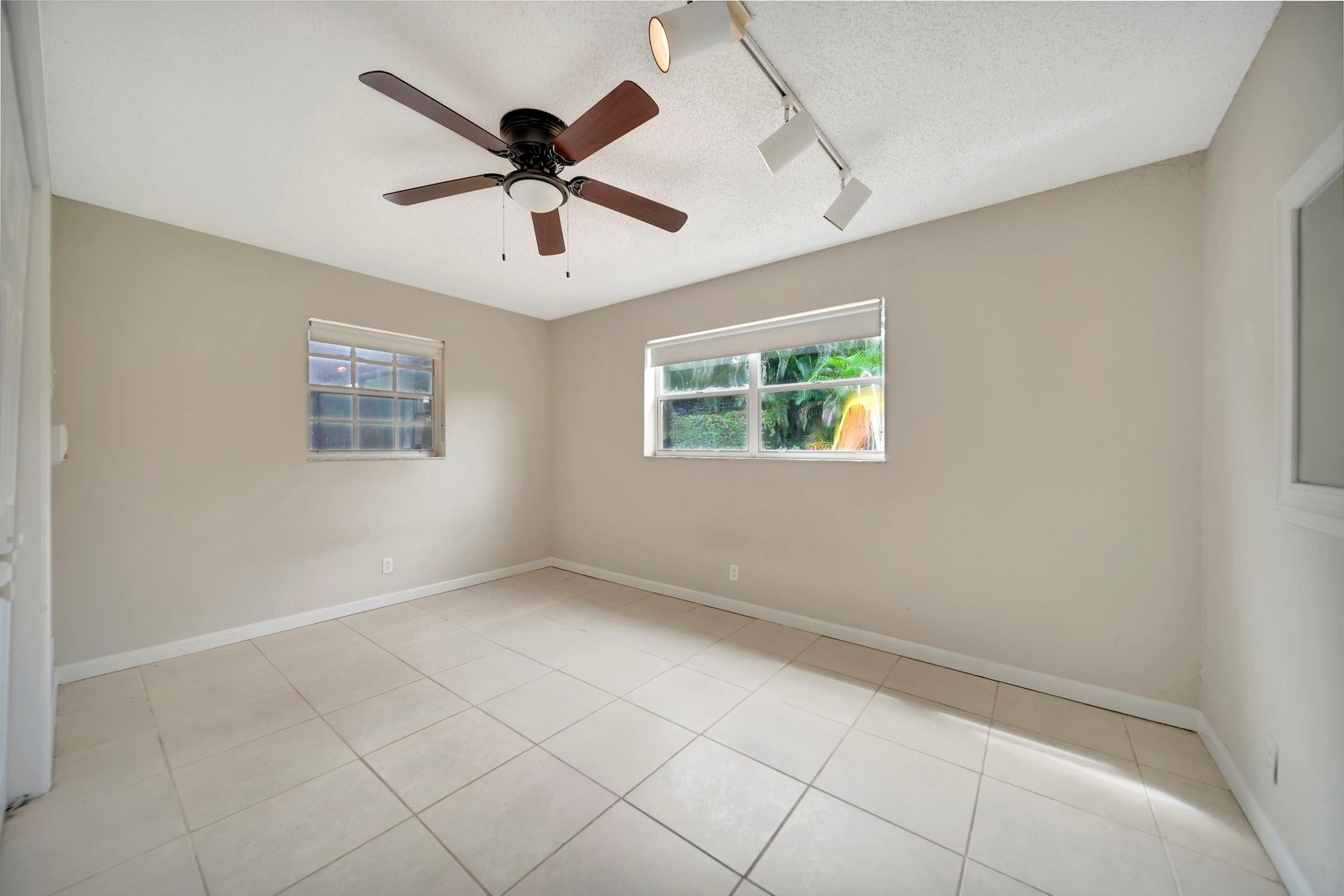 7040 SW 18th Street