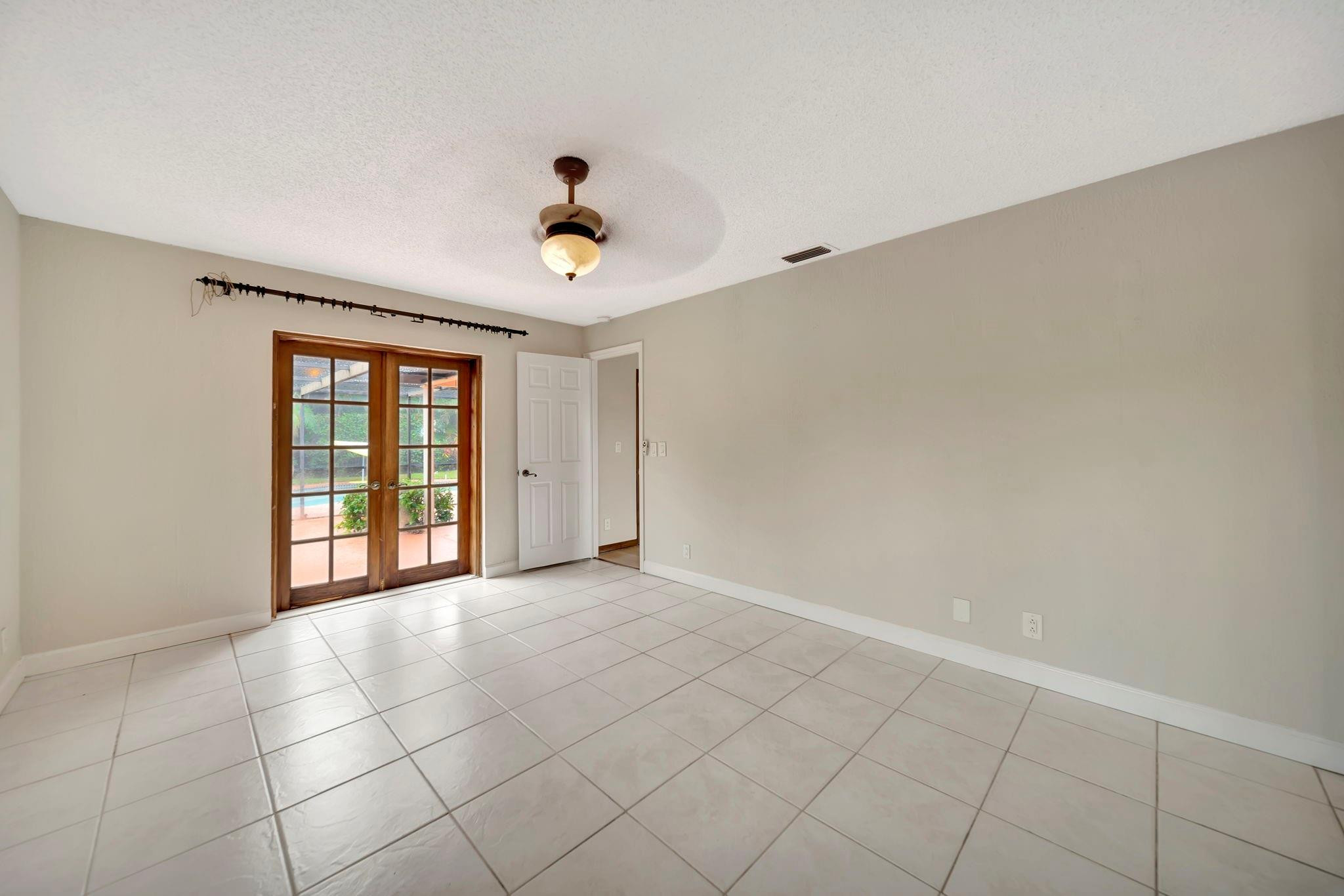 7040 SW 18th Street