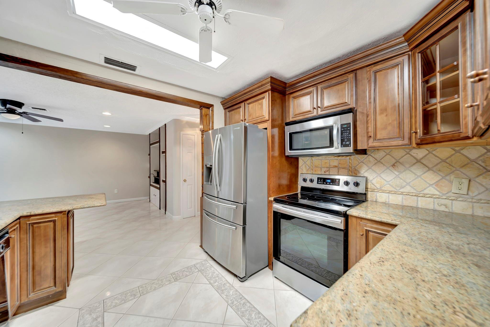 7040 SW 18th Street