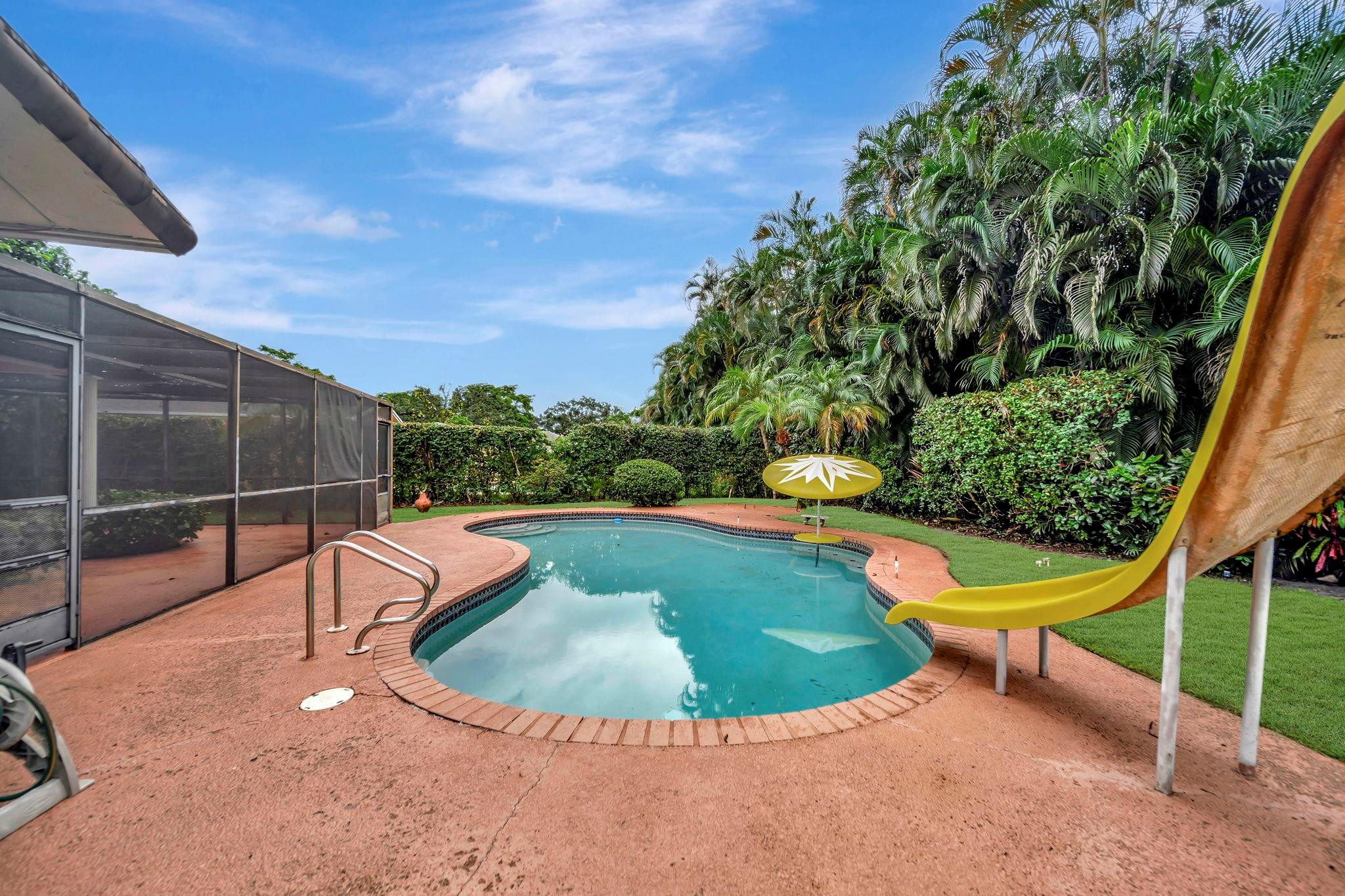 7040 SW 18th Street