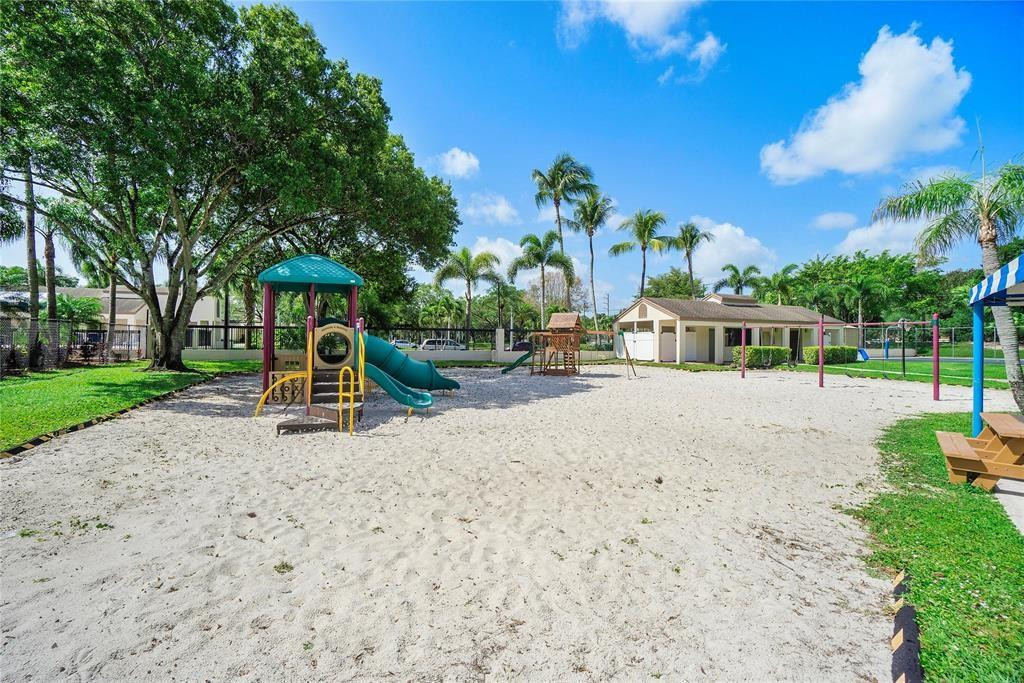 2647 NW 42nd Ave 2647