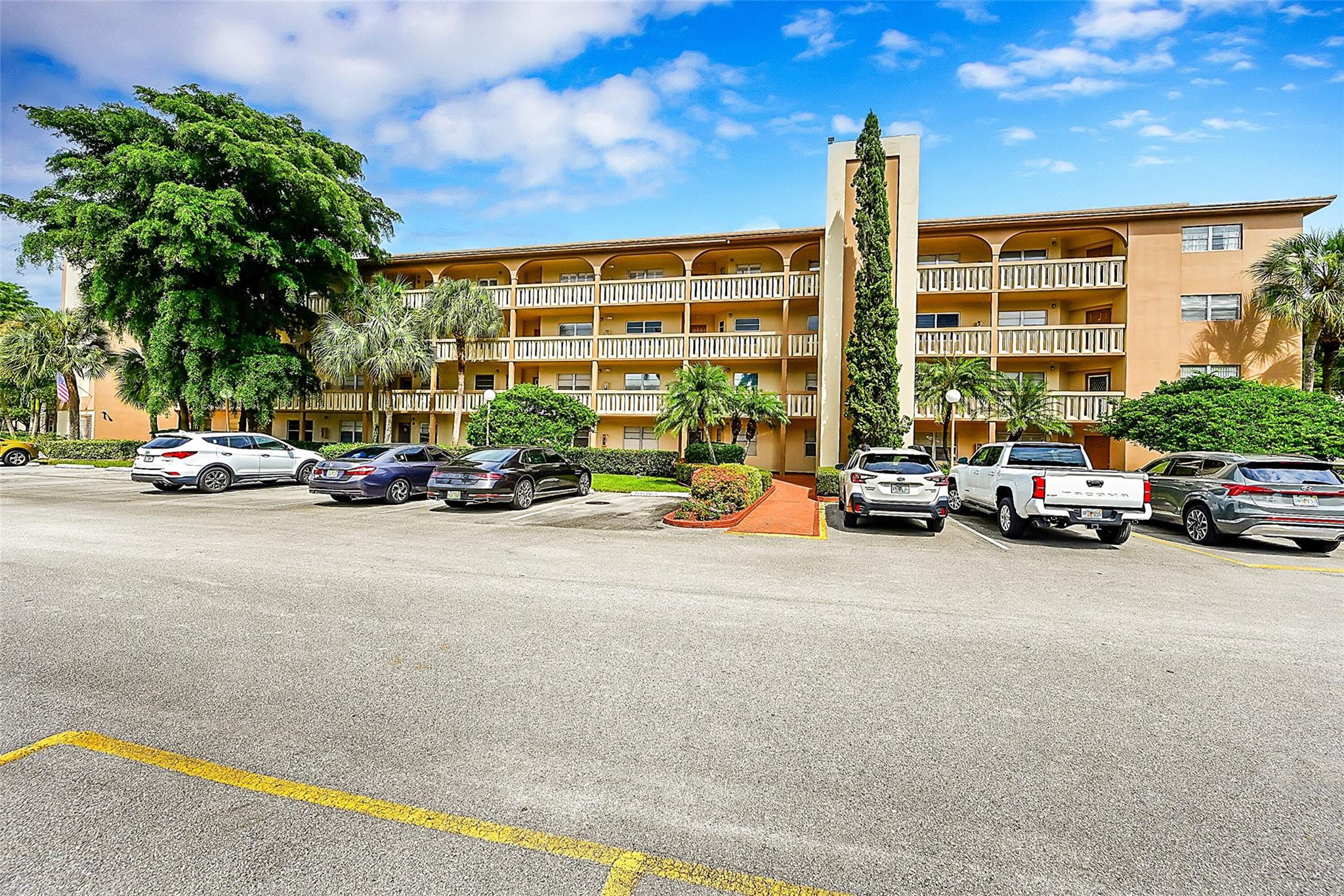 1603 Abaco Dr K3