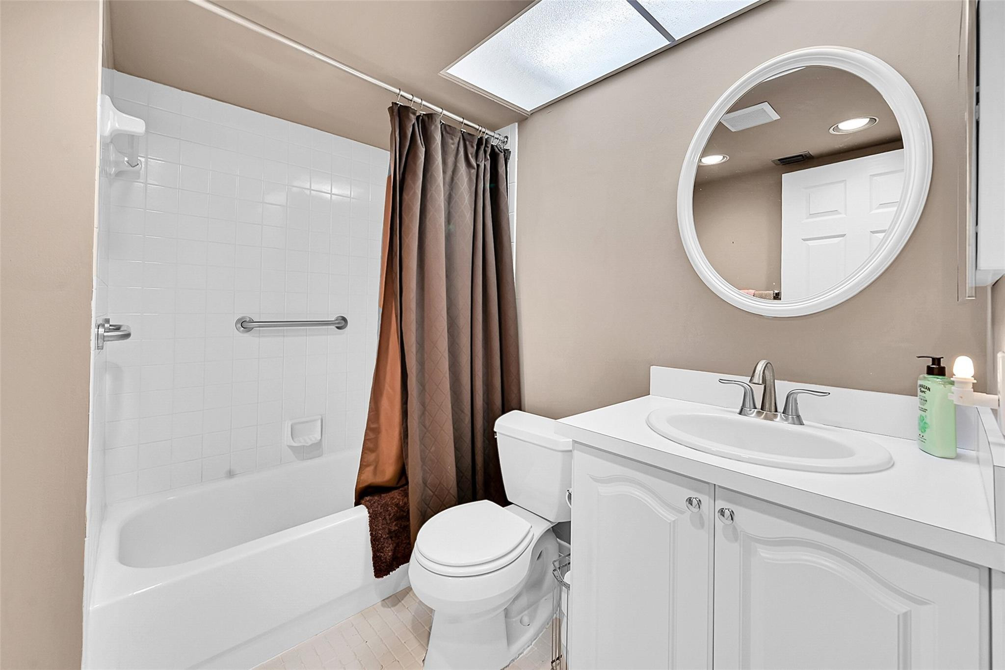 1603 Abaco Dr K3