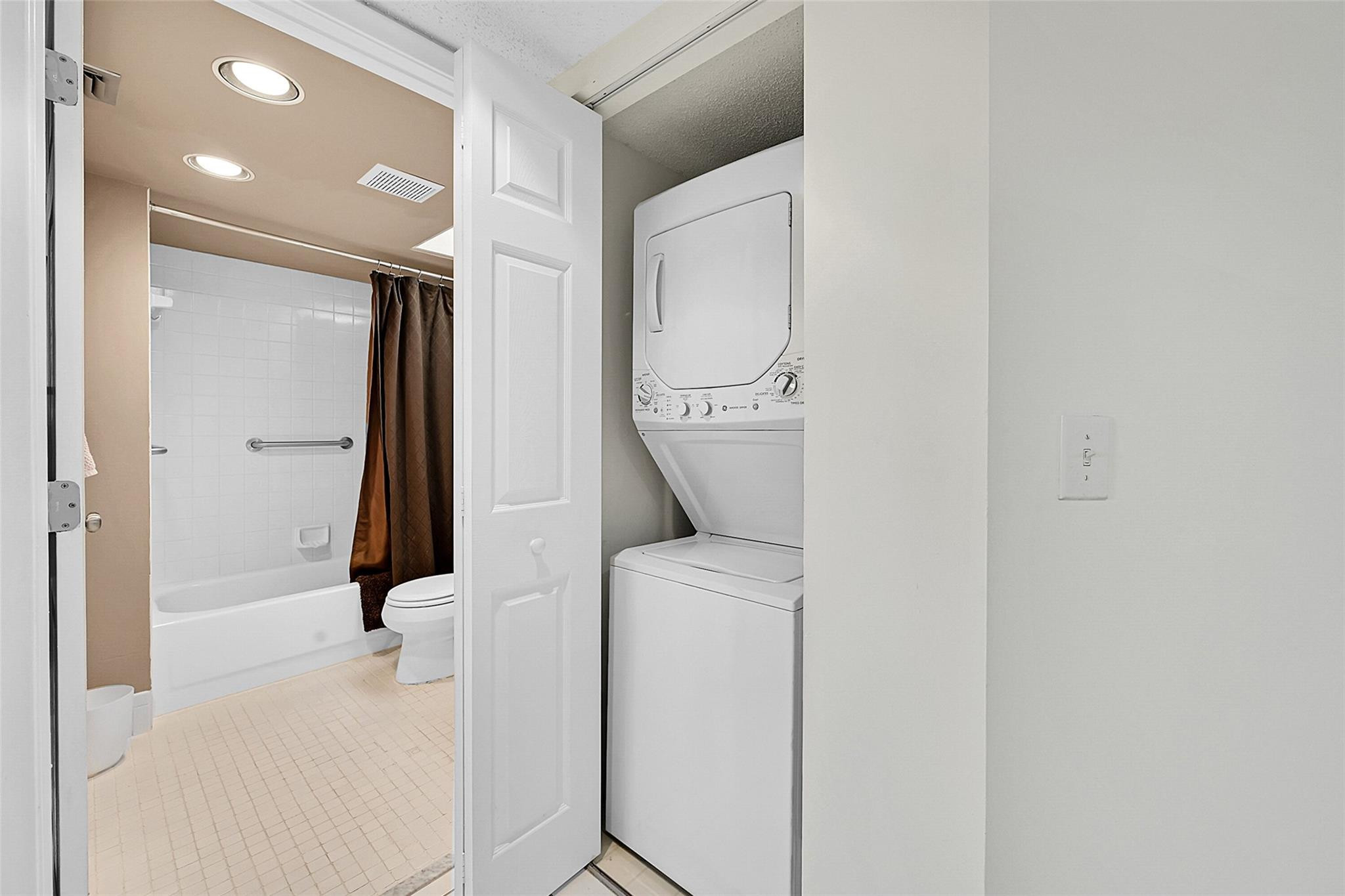 1603 Abaco Dr K3