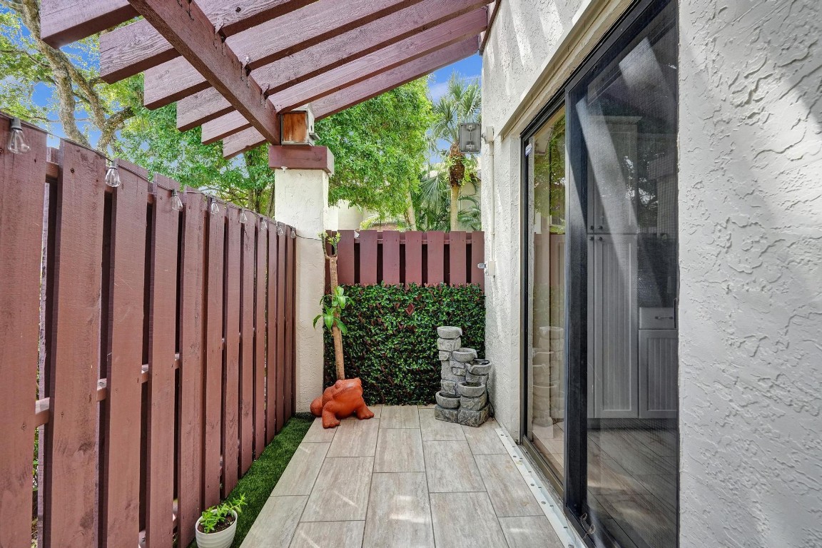 4338 N Carambola Cir 4338