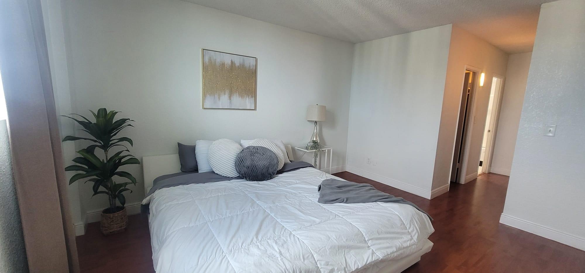 19380 COLLINS AVE 1610