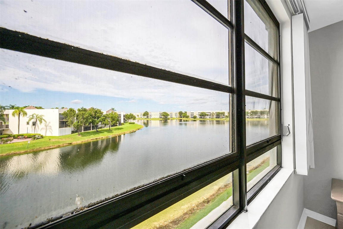 10556 E Clairmont Cir 309