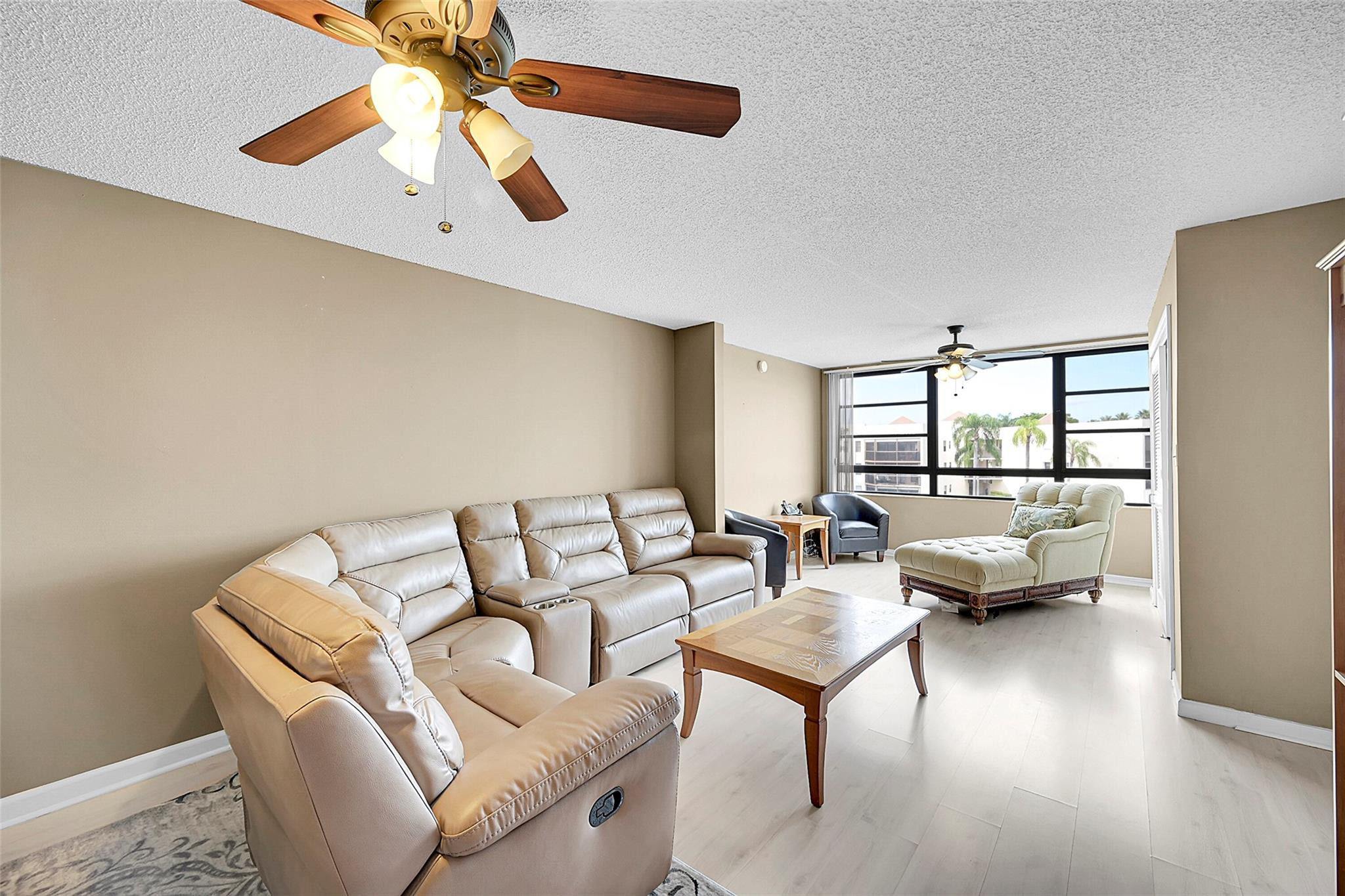 10556 E Clairmont Cir 309