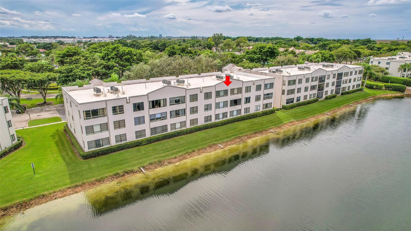 10556 E Clairmont Cir 309