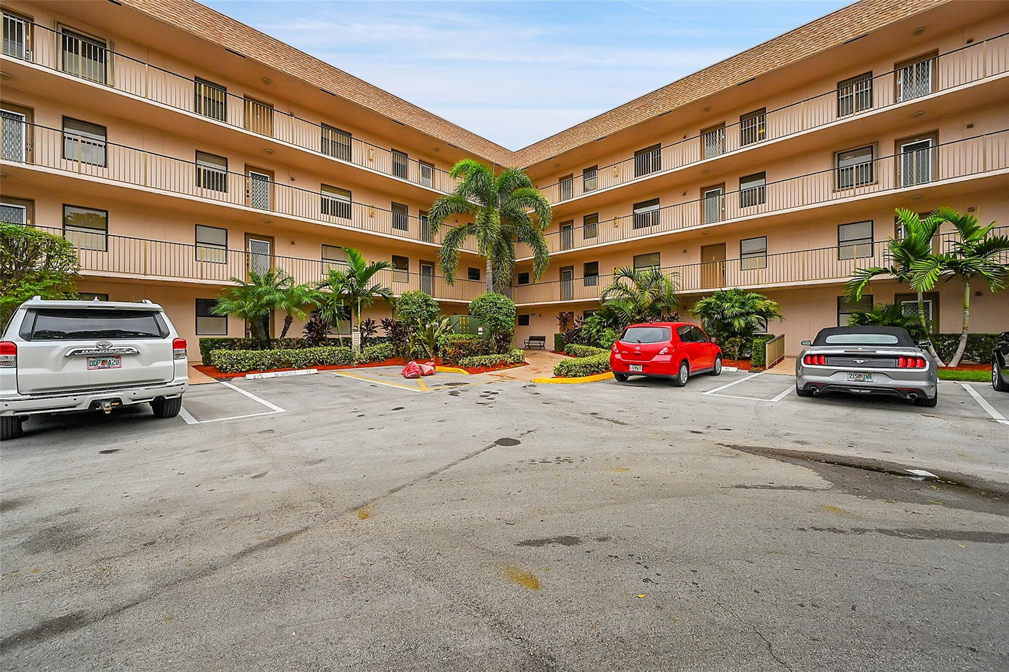 2711 NW 104th Ave 302