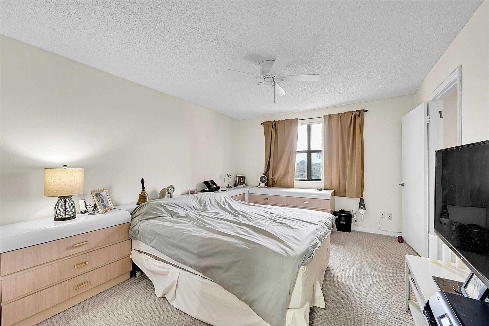 2711 NW 104th Ave 302