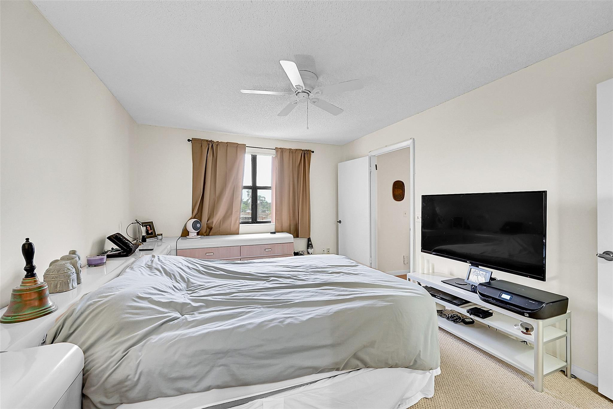 2711 NW 104th Ave 302