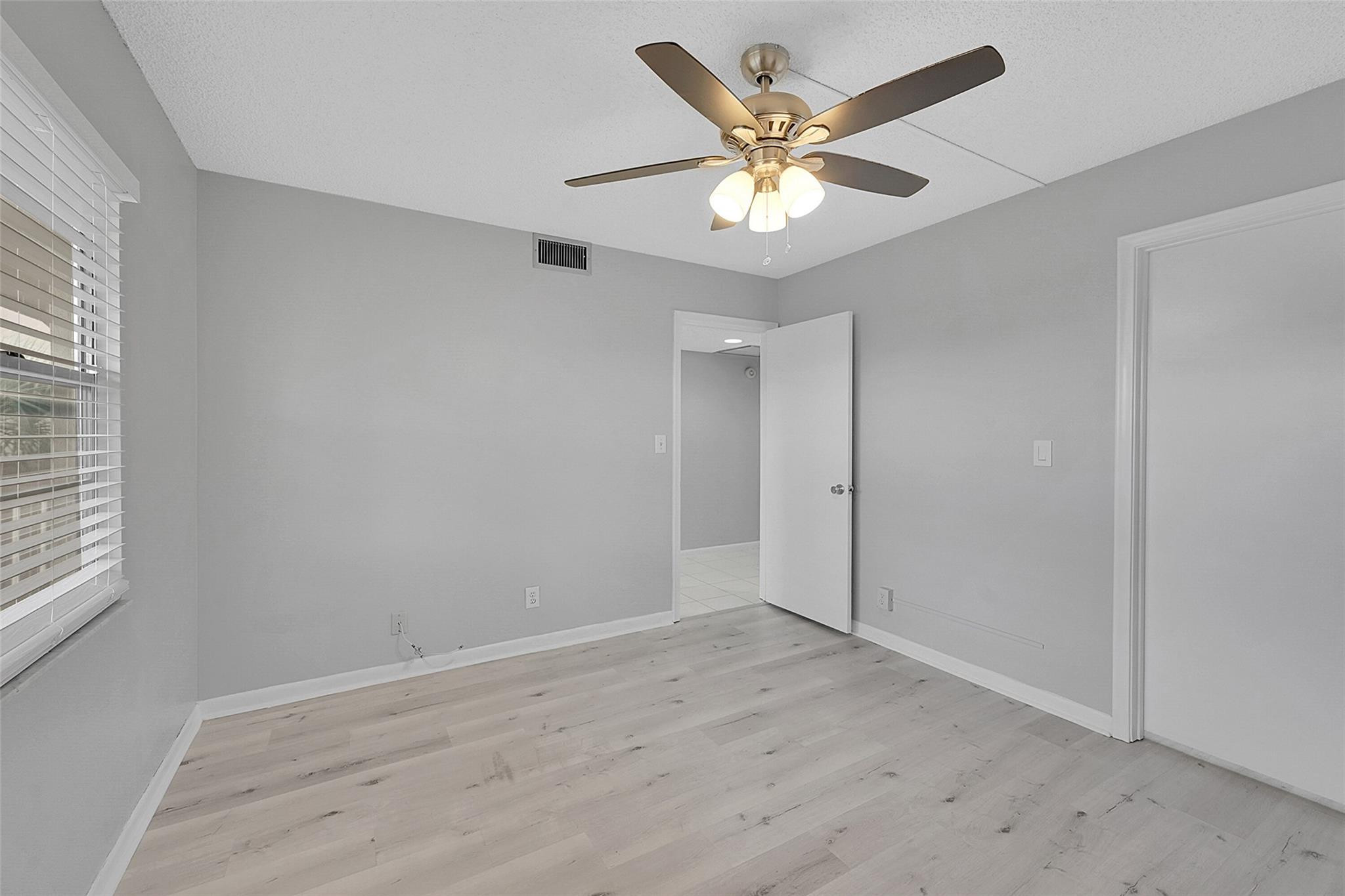 1604 Abaco Dr F4
