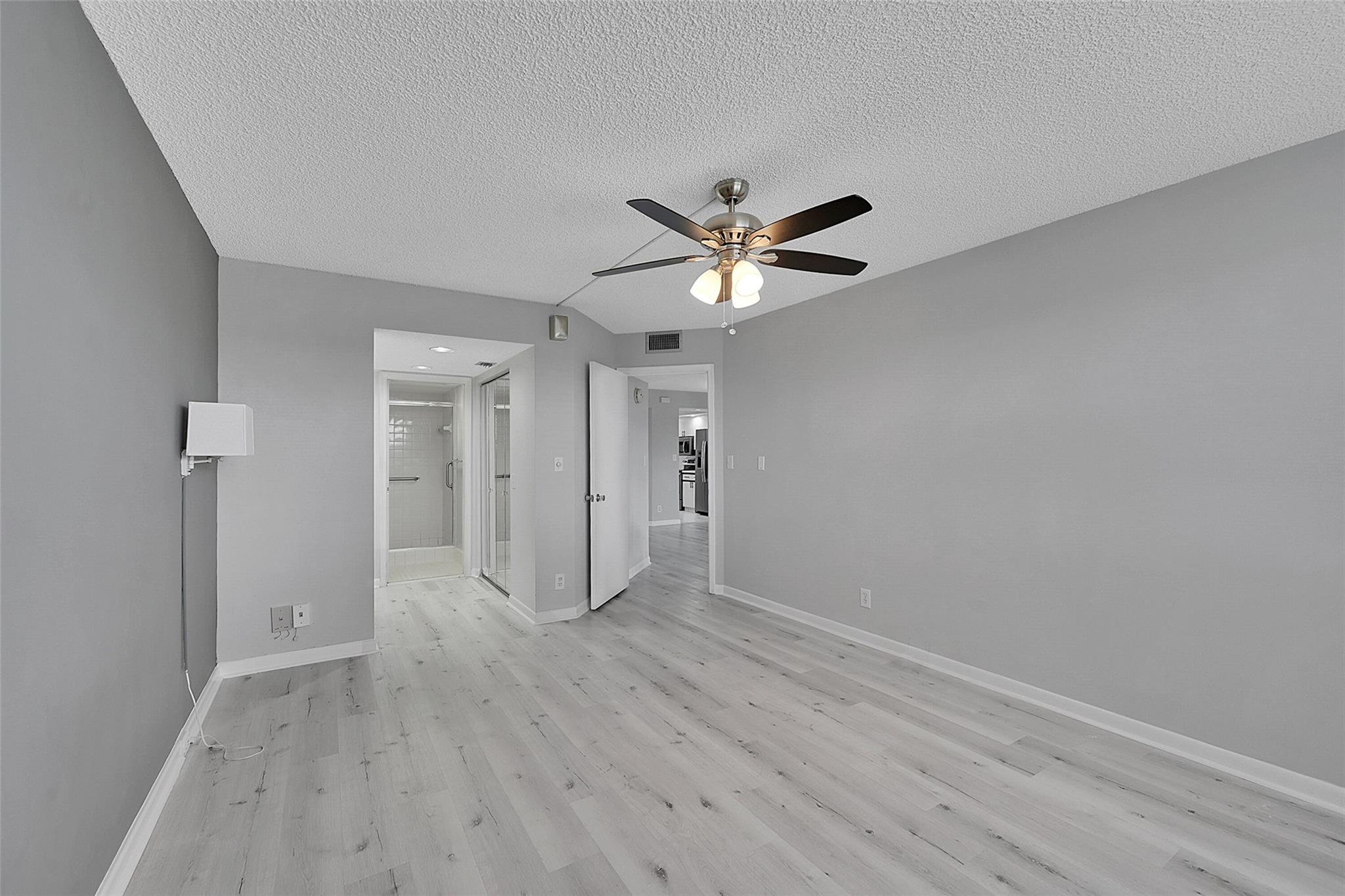 1604 Abaco Dr F4