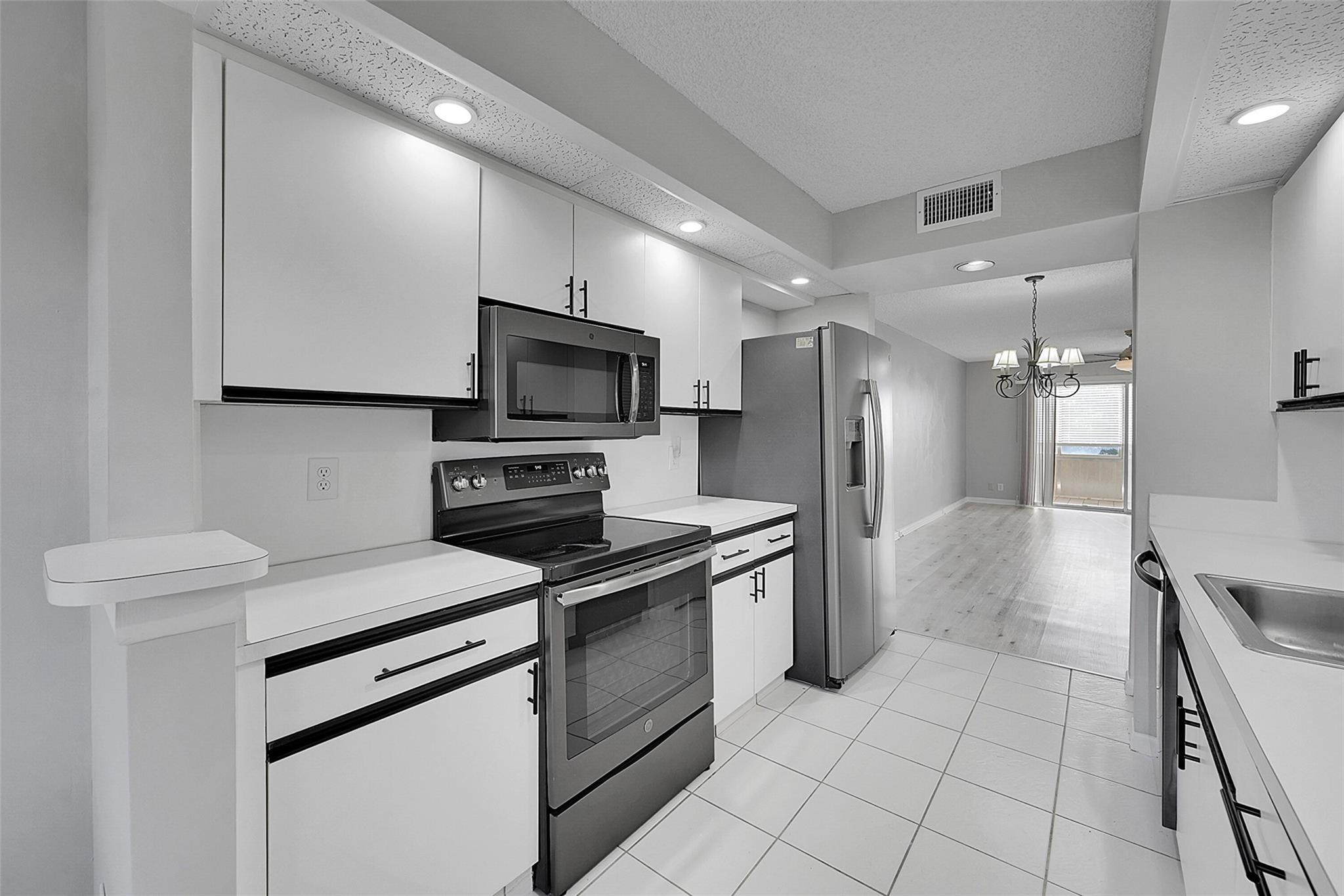 1604 Abaco Dr F4