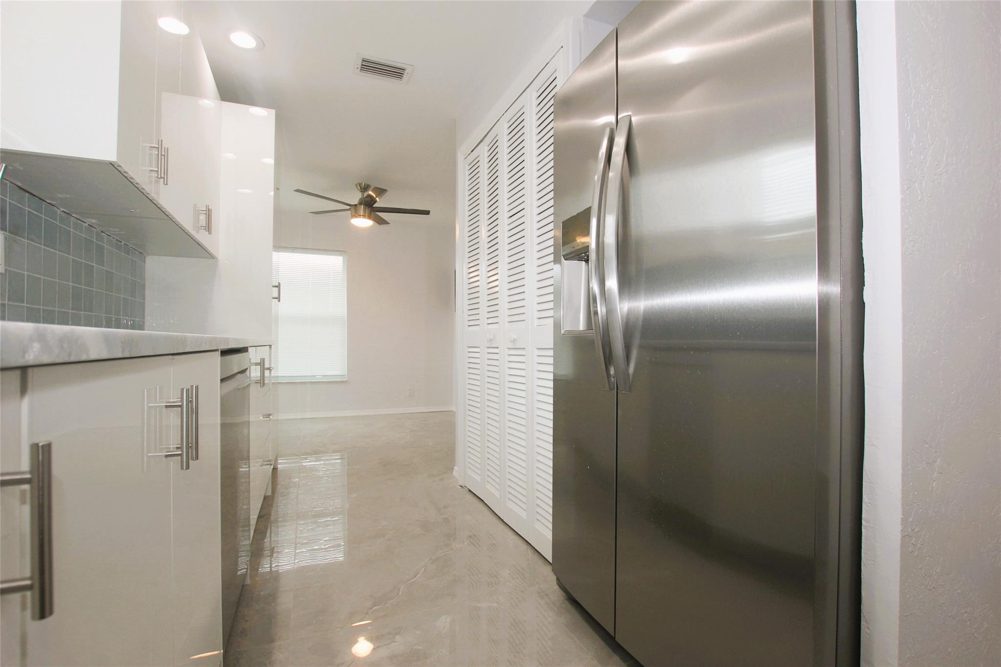 13749 Date Palm Ct D