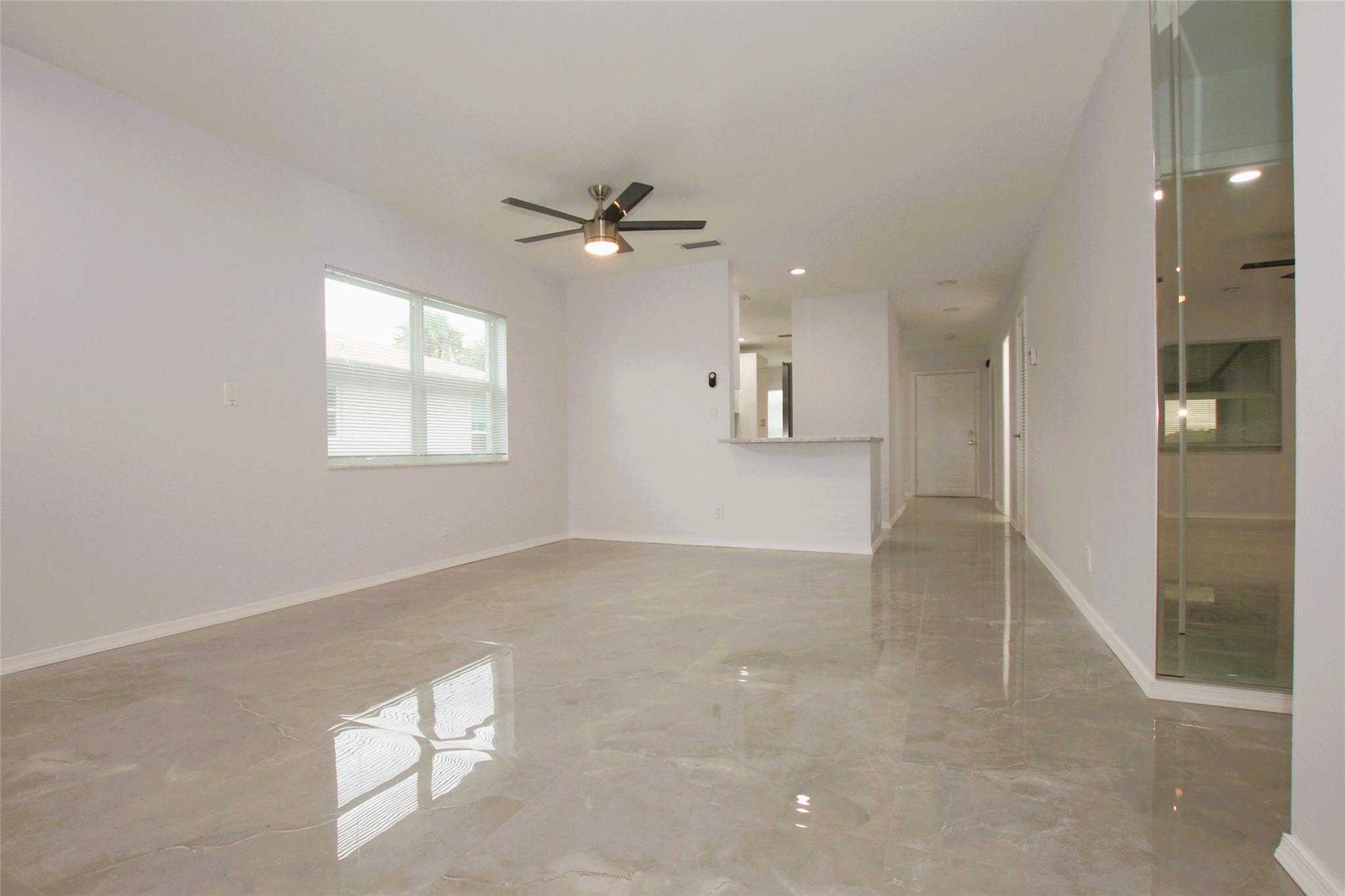 13749 Date Palm Ct D