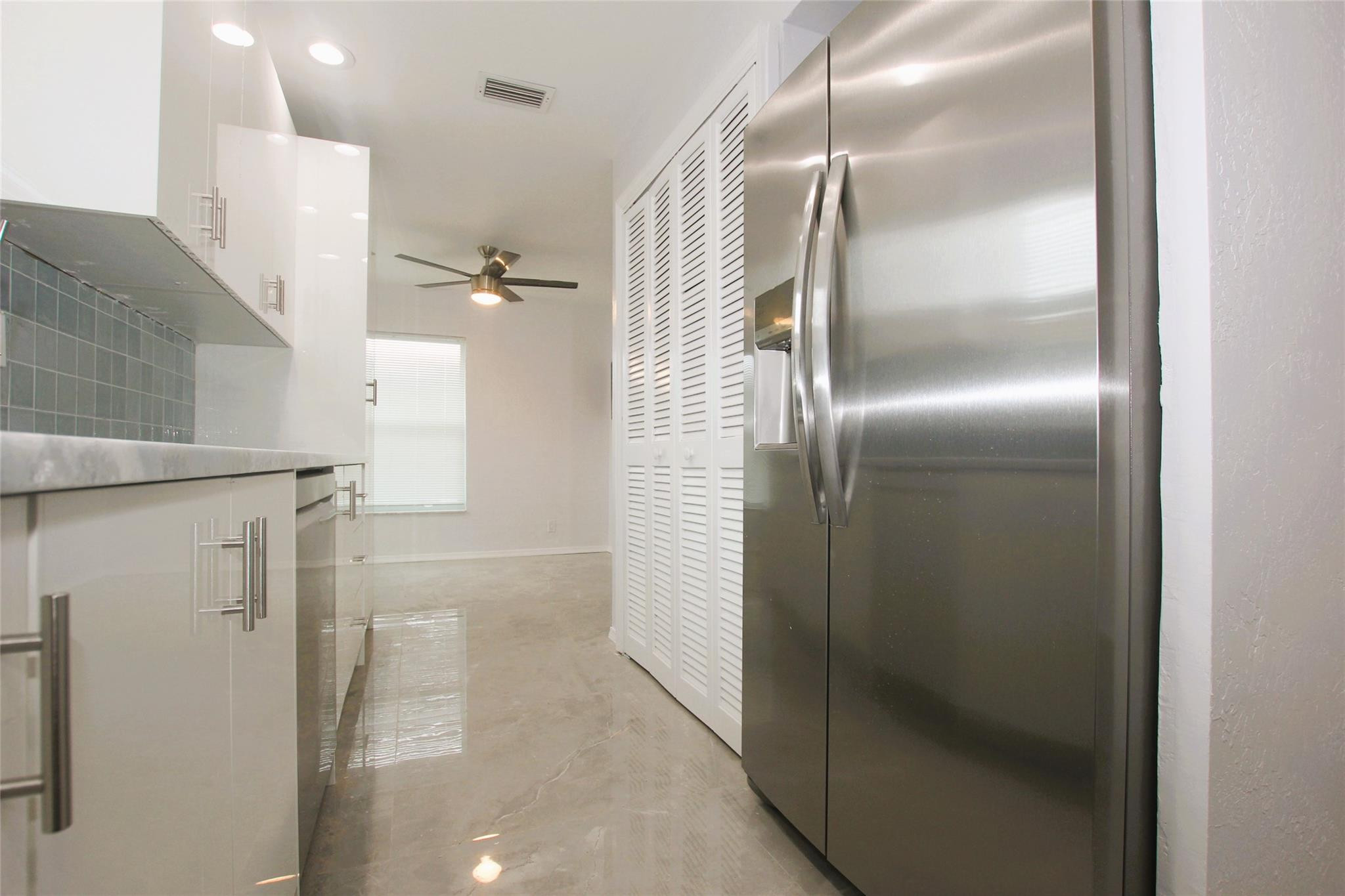 13749 Date Palm Ct D