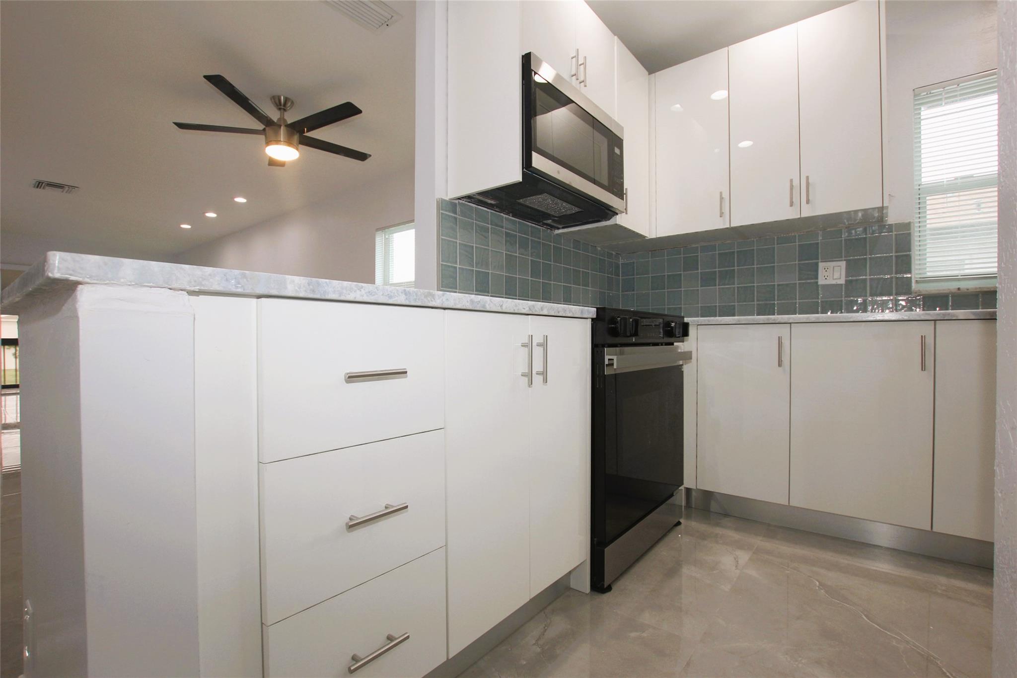 13749 Date Palm Ct D