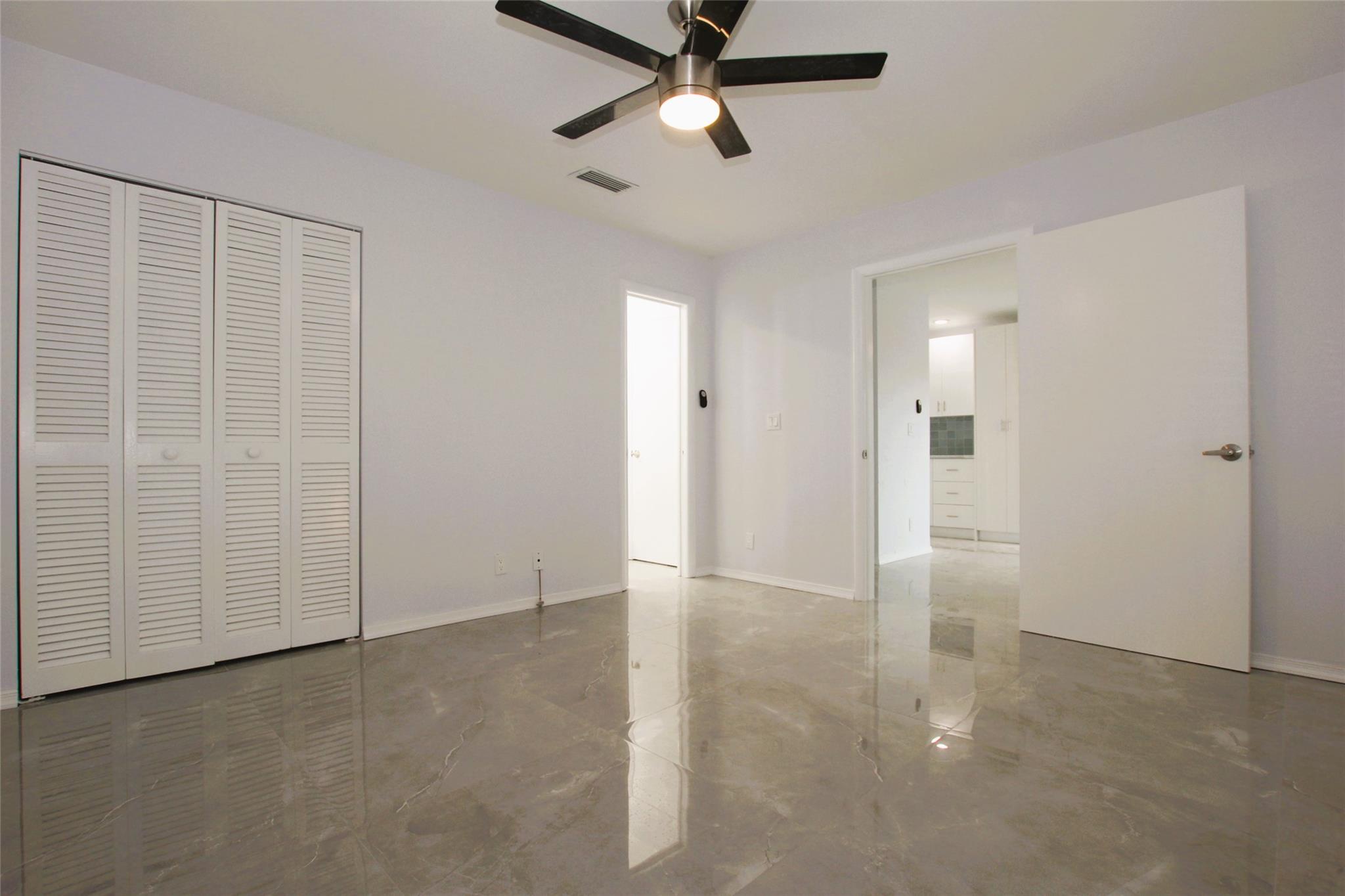 13749 Date Palm Ct D