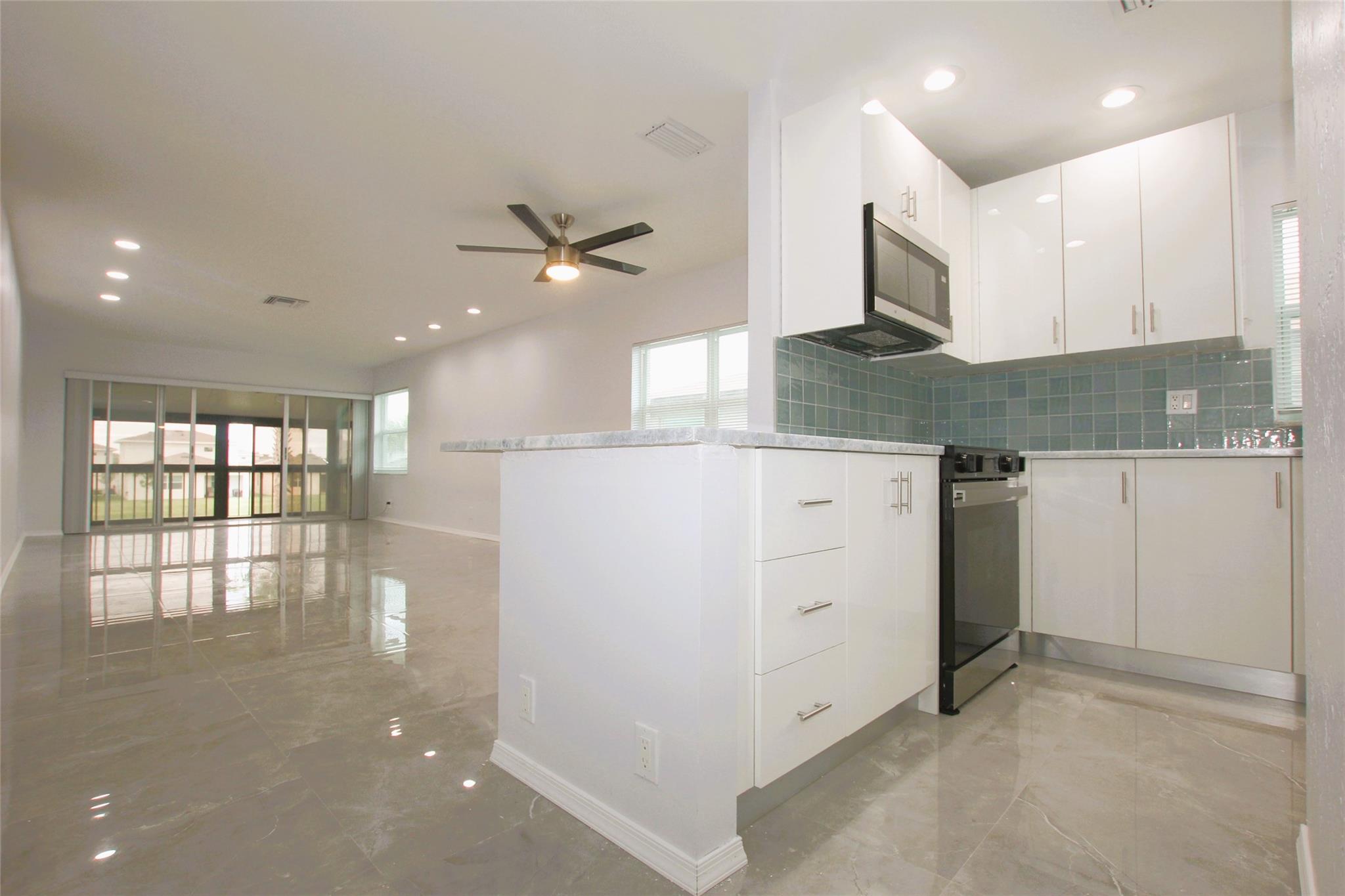 13749 Date Palm Ct D