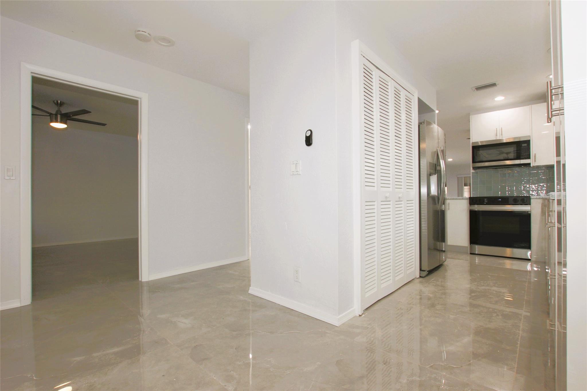 13749 Date Palm Ct D