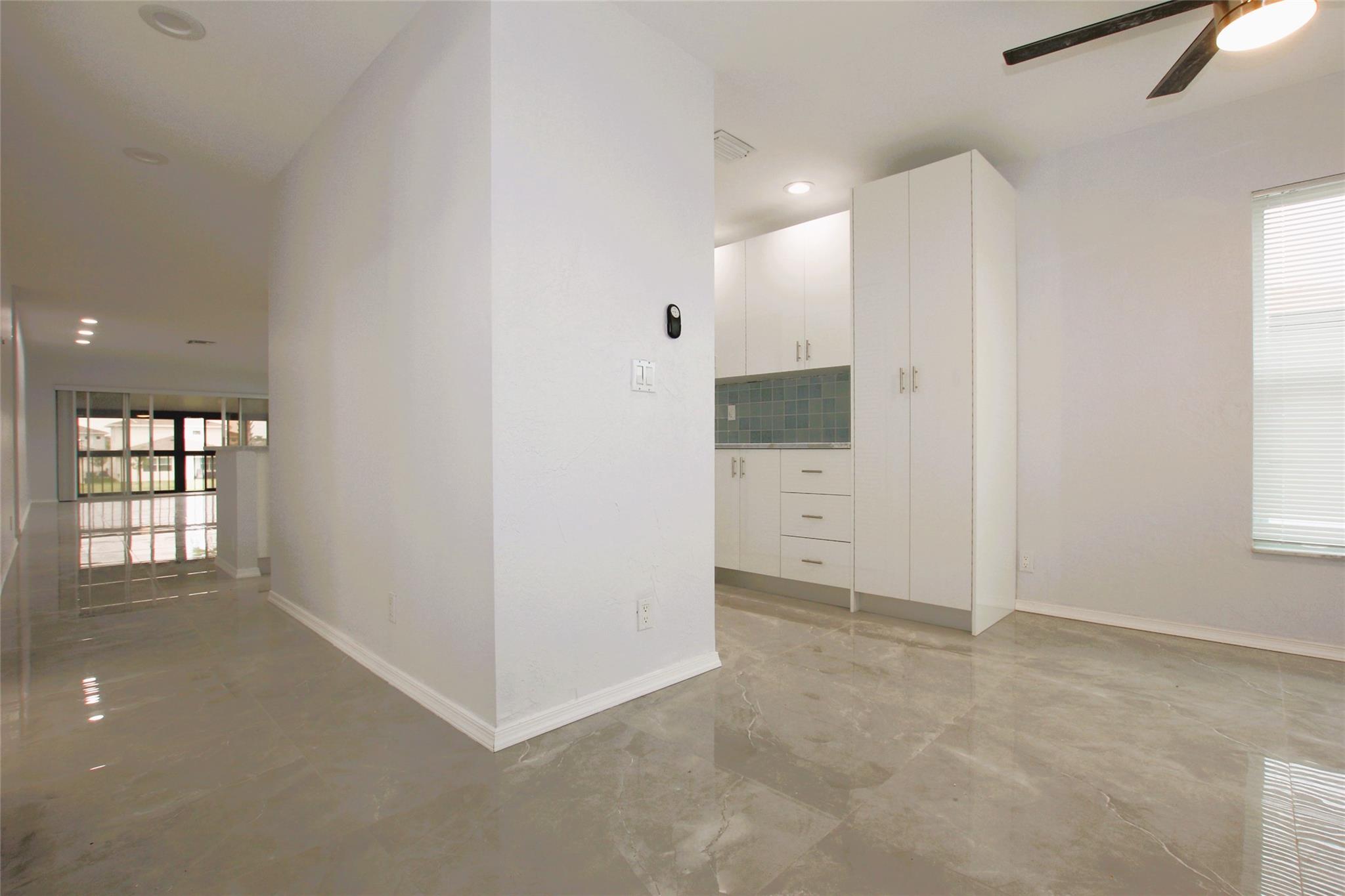 13749 Date Palm Ct D