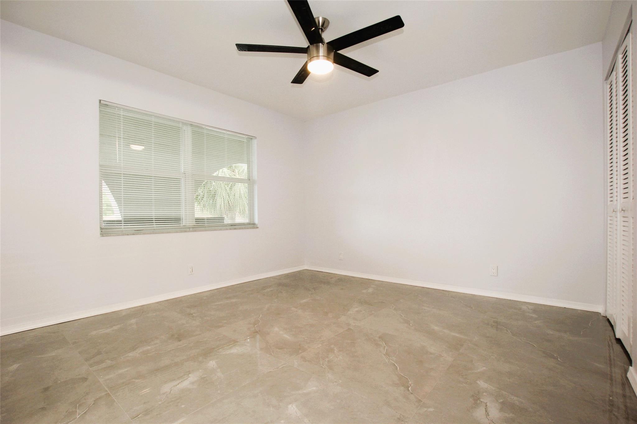 13749 Date Palm Ct D