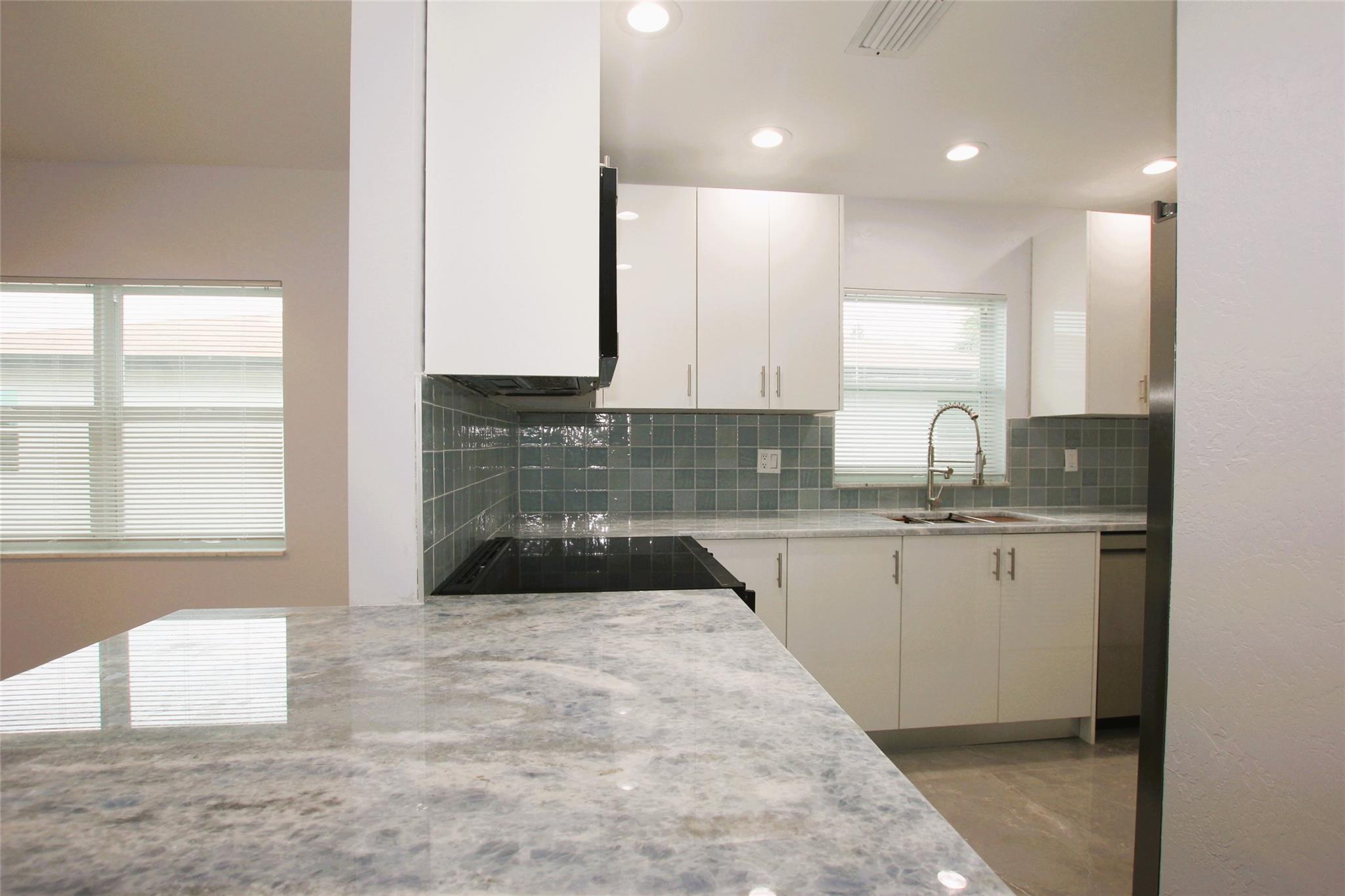 13749 Date Palm Ct D