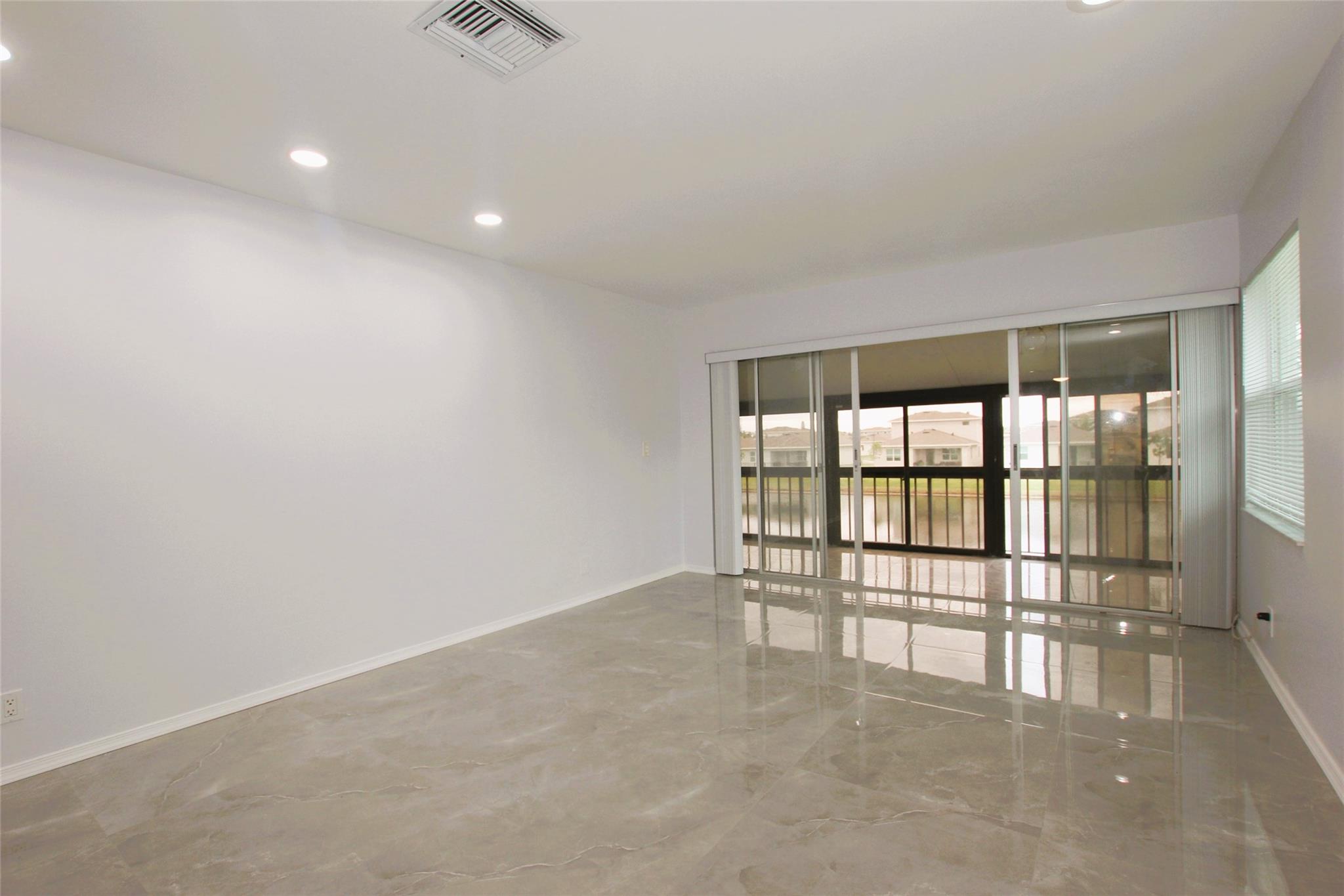 13749 Date Palm Ct D
