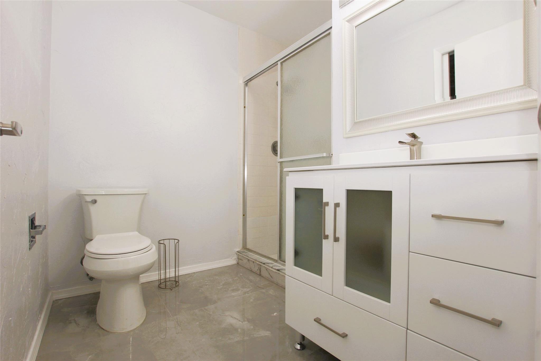 13749 Date Palm Ct D